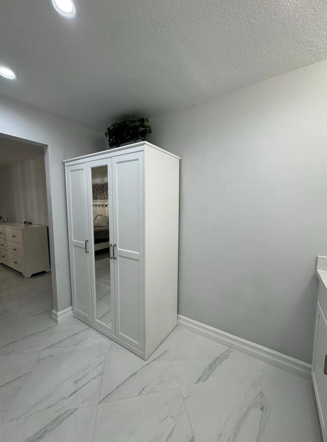 6379 Bay Club Dr, #2