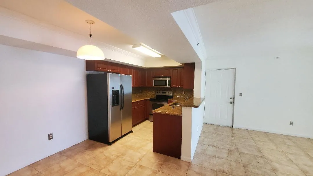 5560 NW 61st St, #705