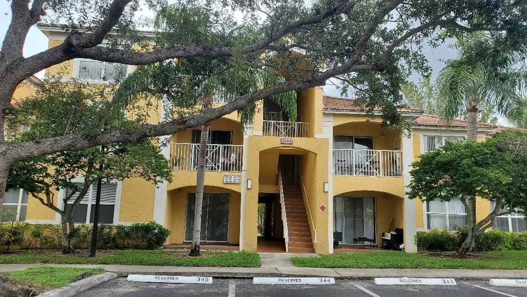 5560 NW 61st St, #705