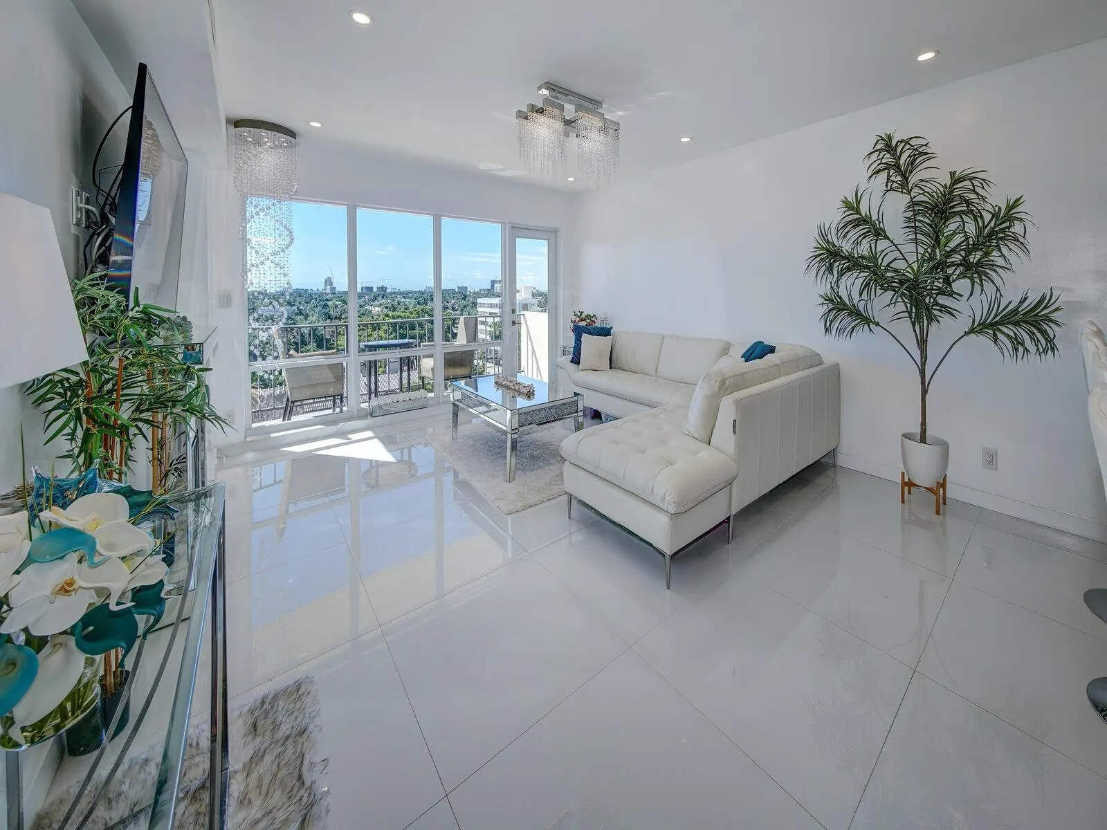 2500 E LAS OLAS BLVD, #707