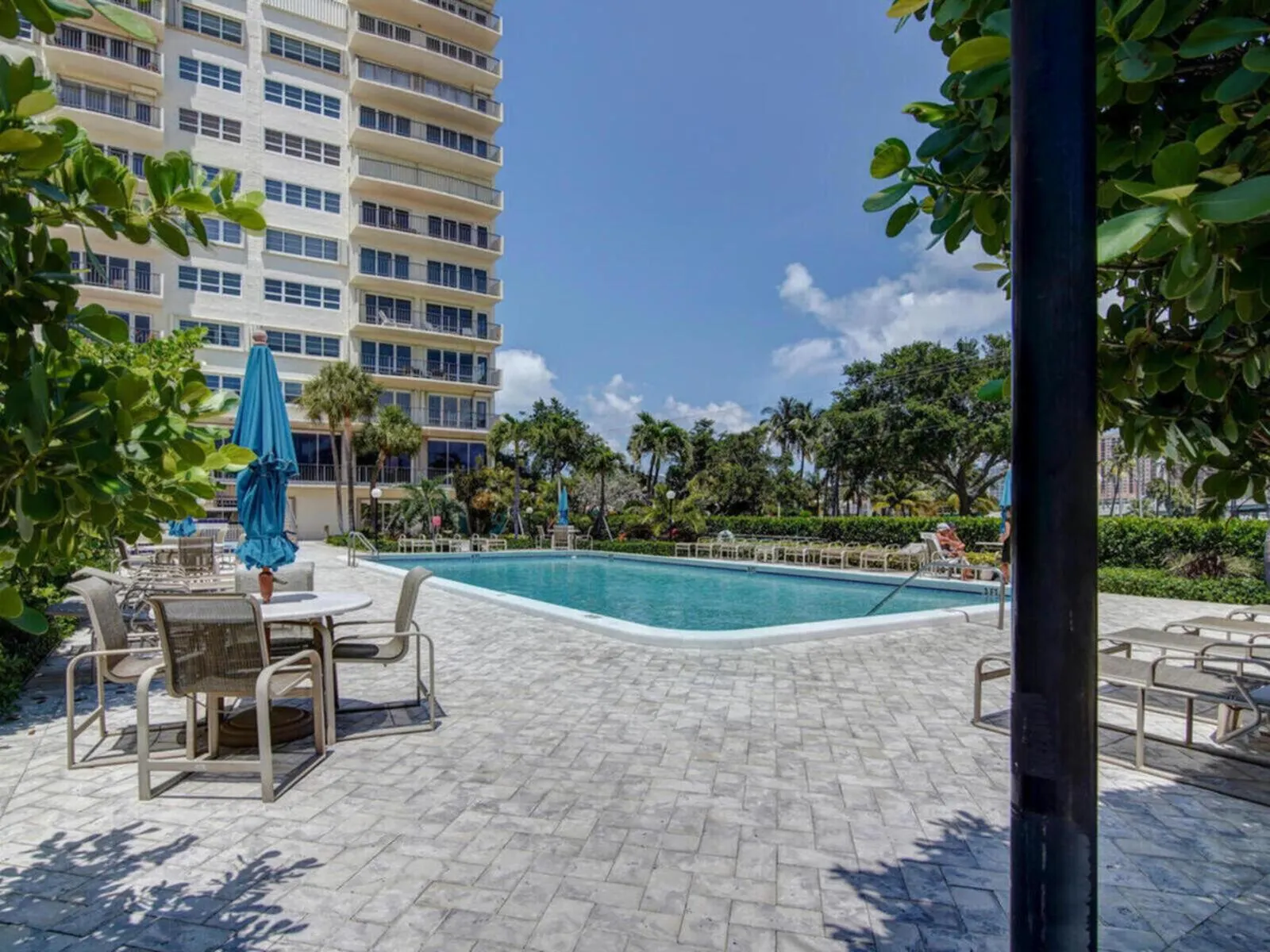2500 E LAS OLAS BLVD, #707