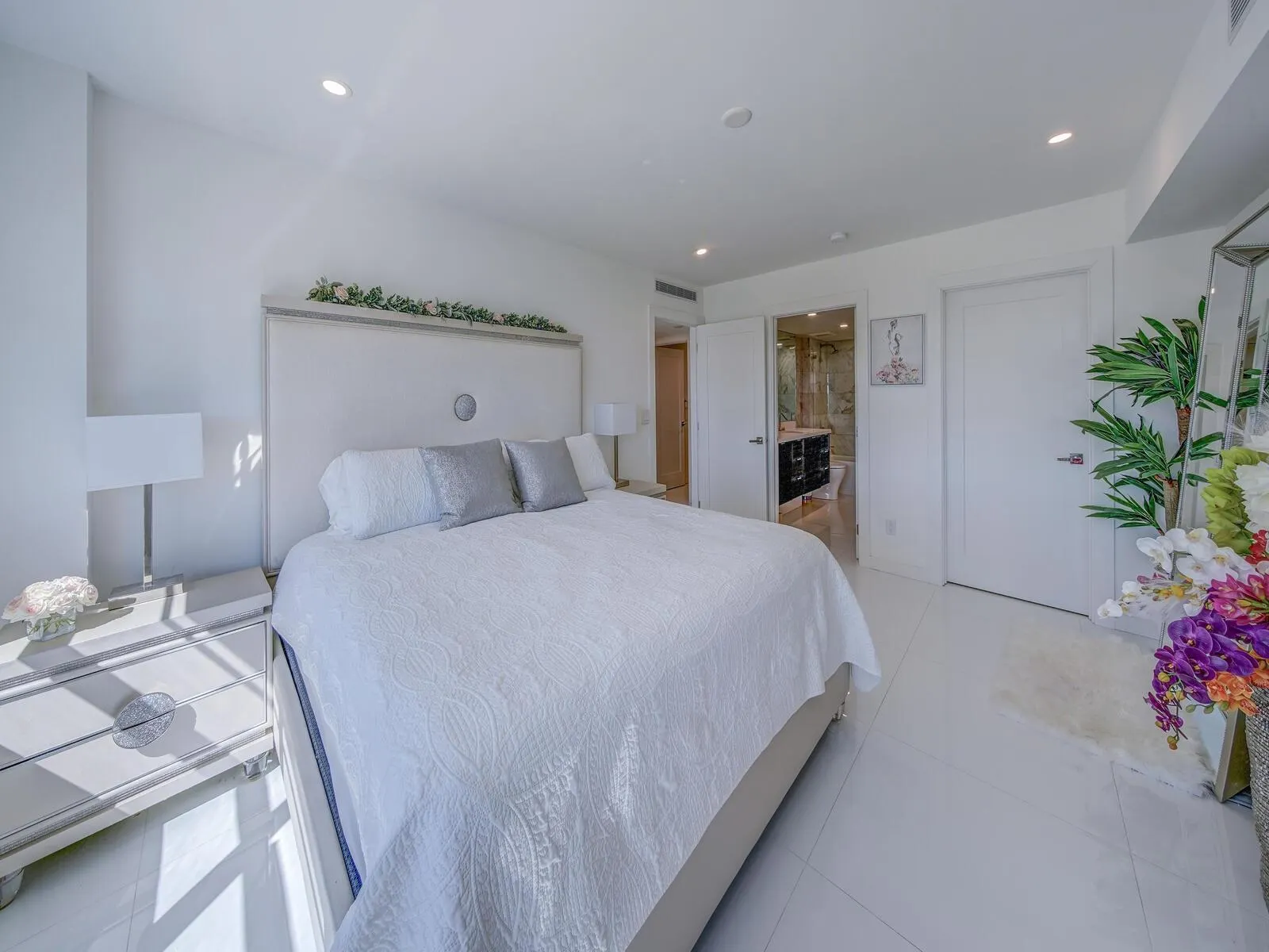 2500 E LAS OLAS BLVD, #707