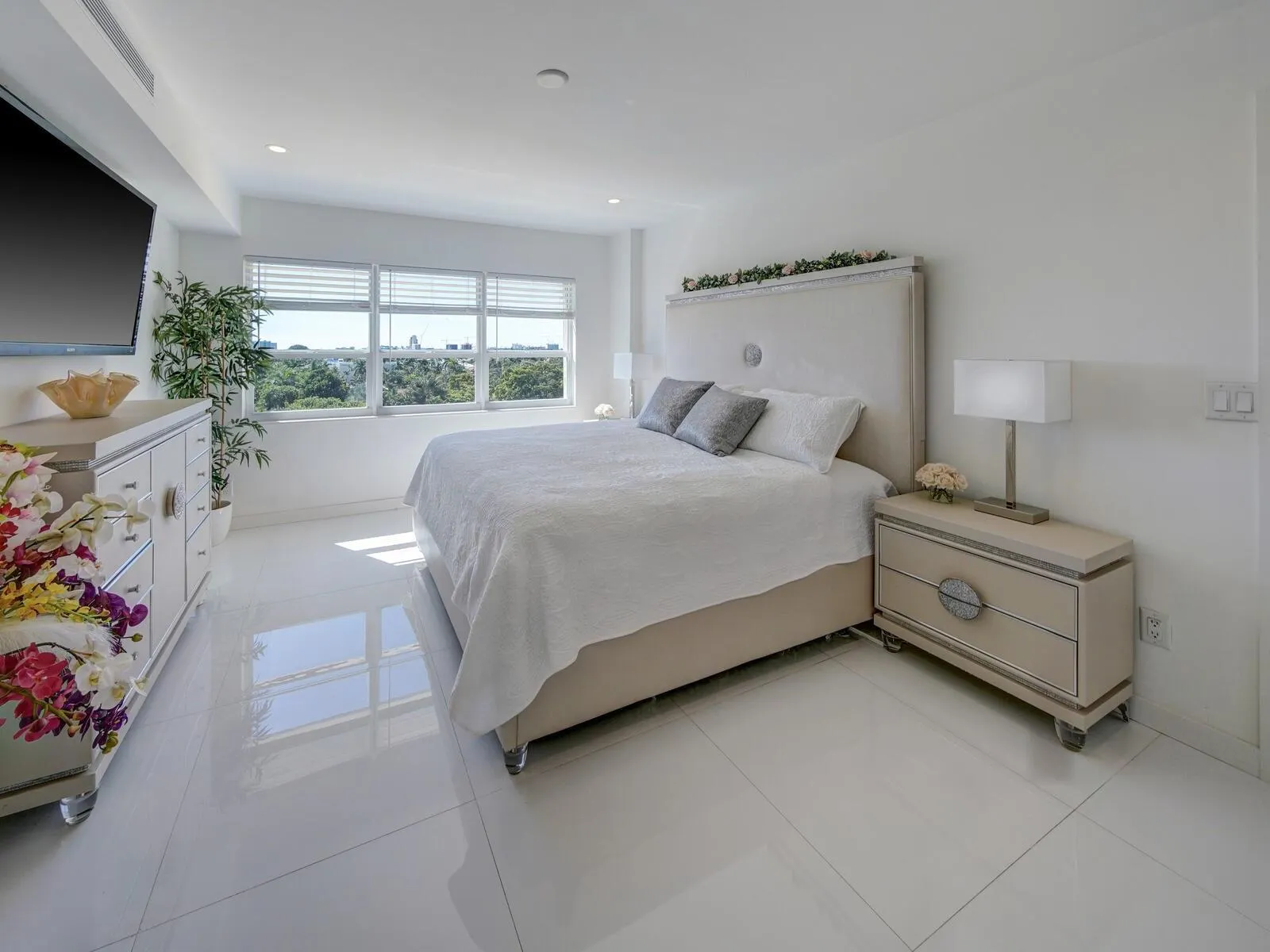 2500 E LAS OLAS BLVD, #707