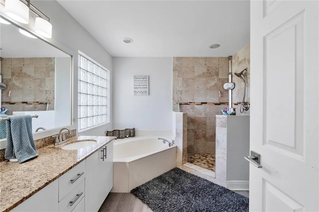 5228 NW 112th Ter