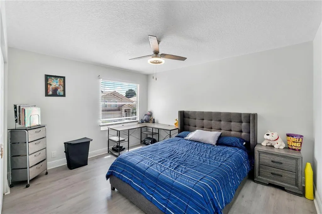 5228 NW 112th Ter