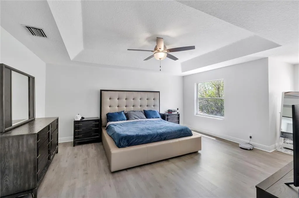 5228 NW 112th Ter