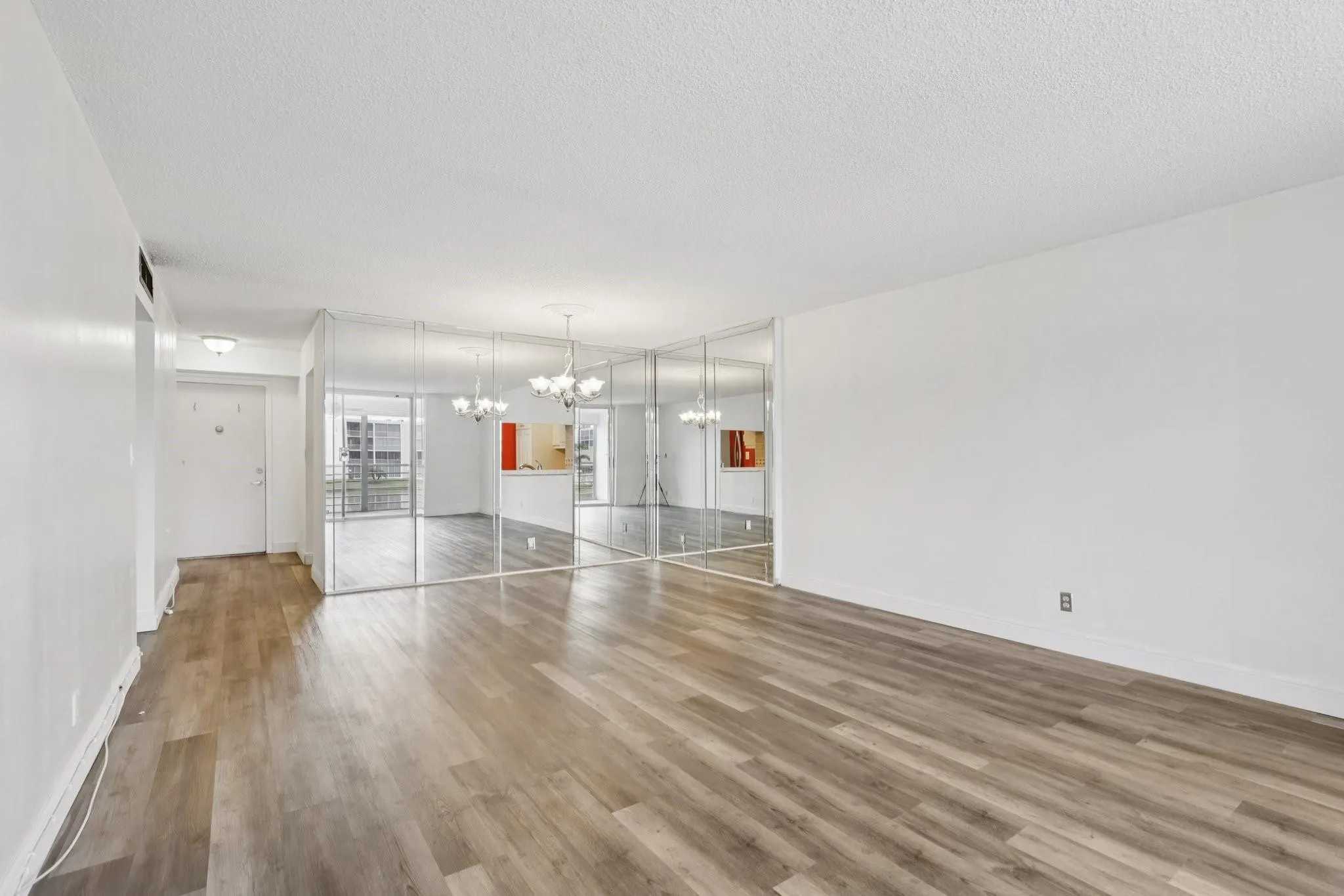 1024 SE 4th Ave, #204
