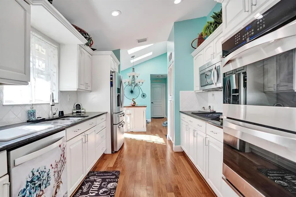 9924 NW 3rd Place