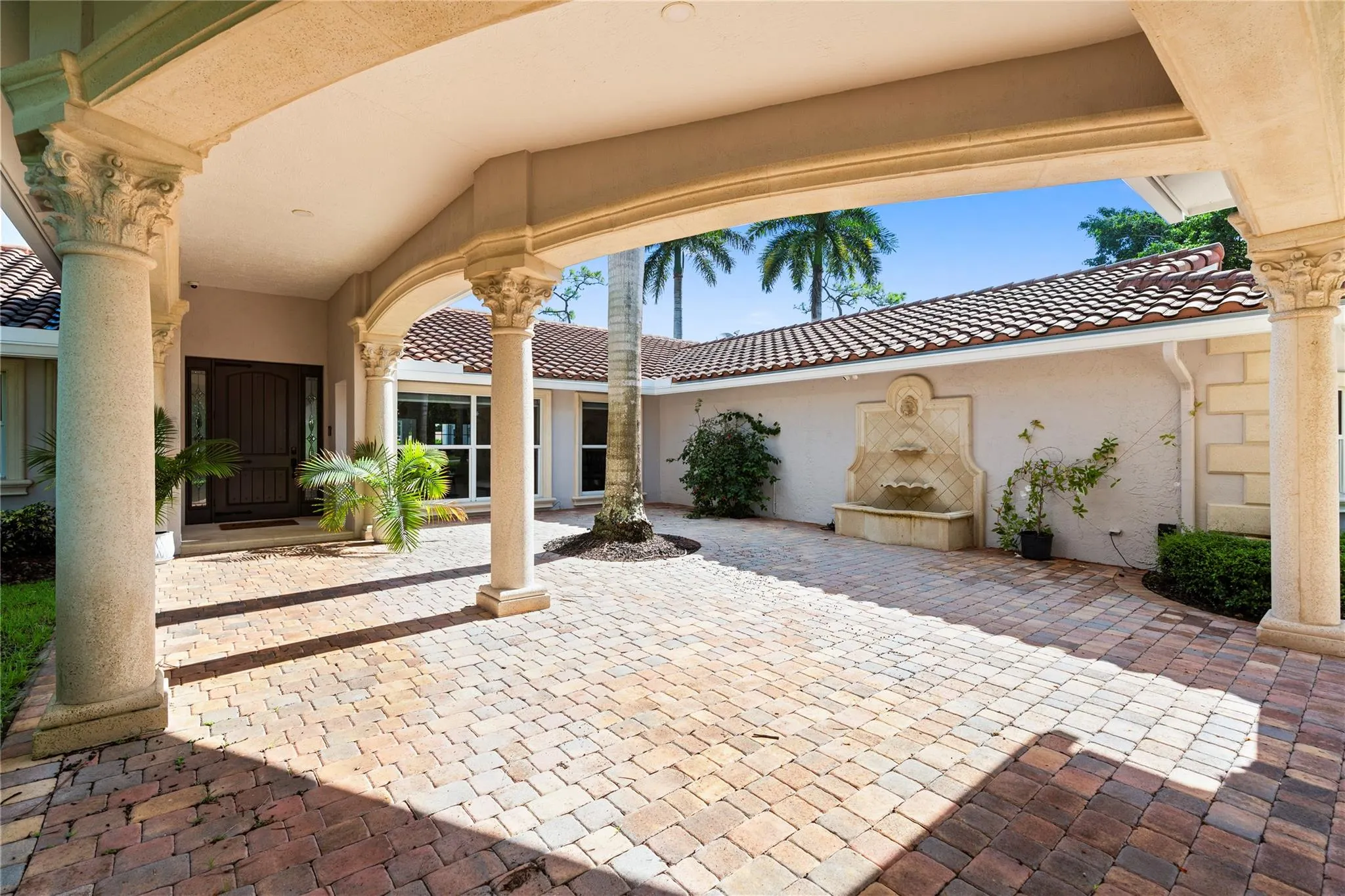 11391 Sundance Ln