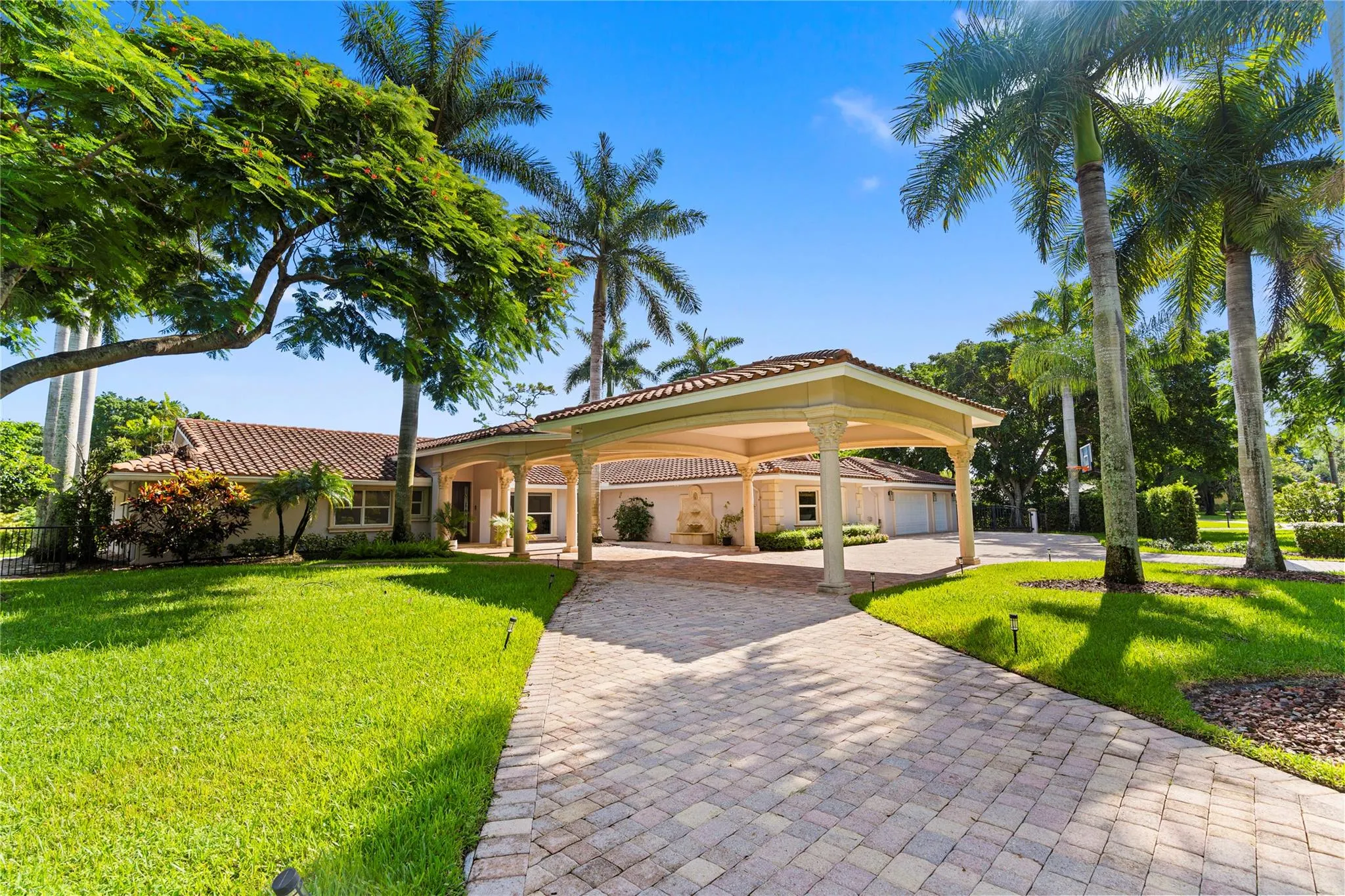 11391 Sundance Ln