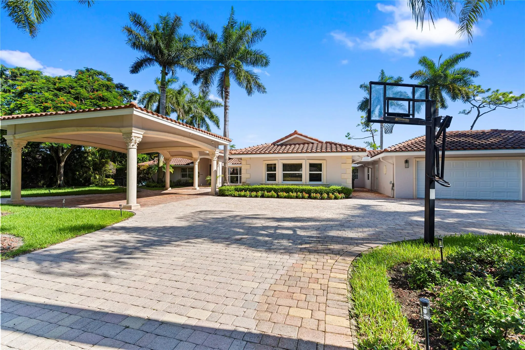 11391 Sundance Ln