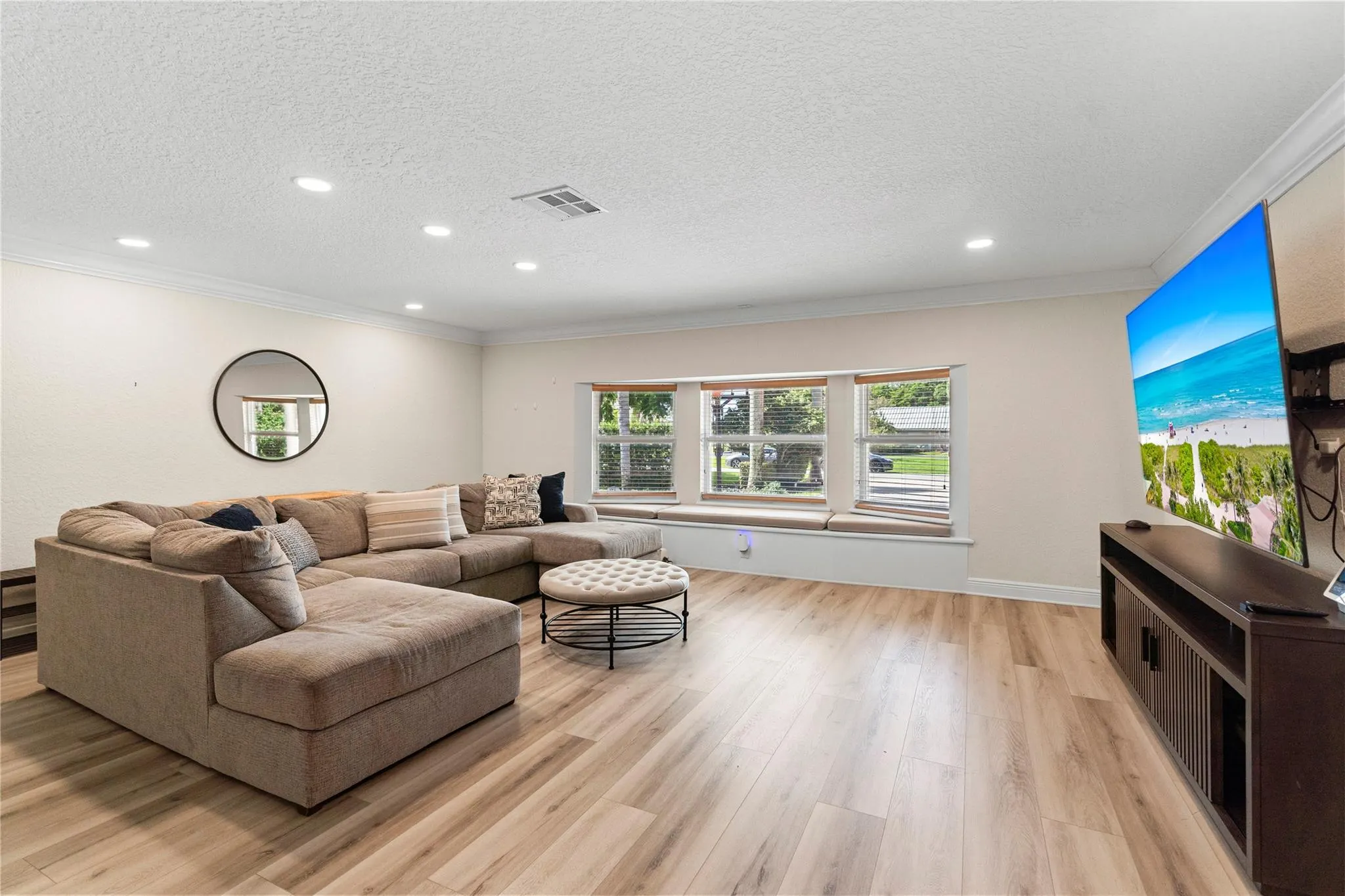11391 Sundance Ln
