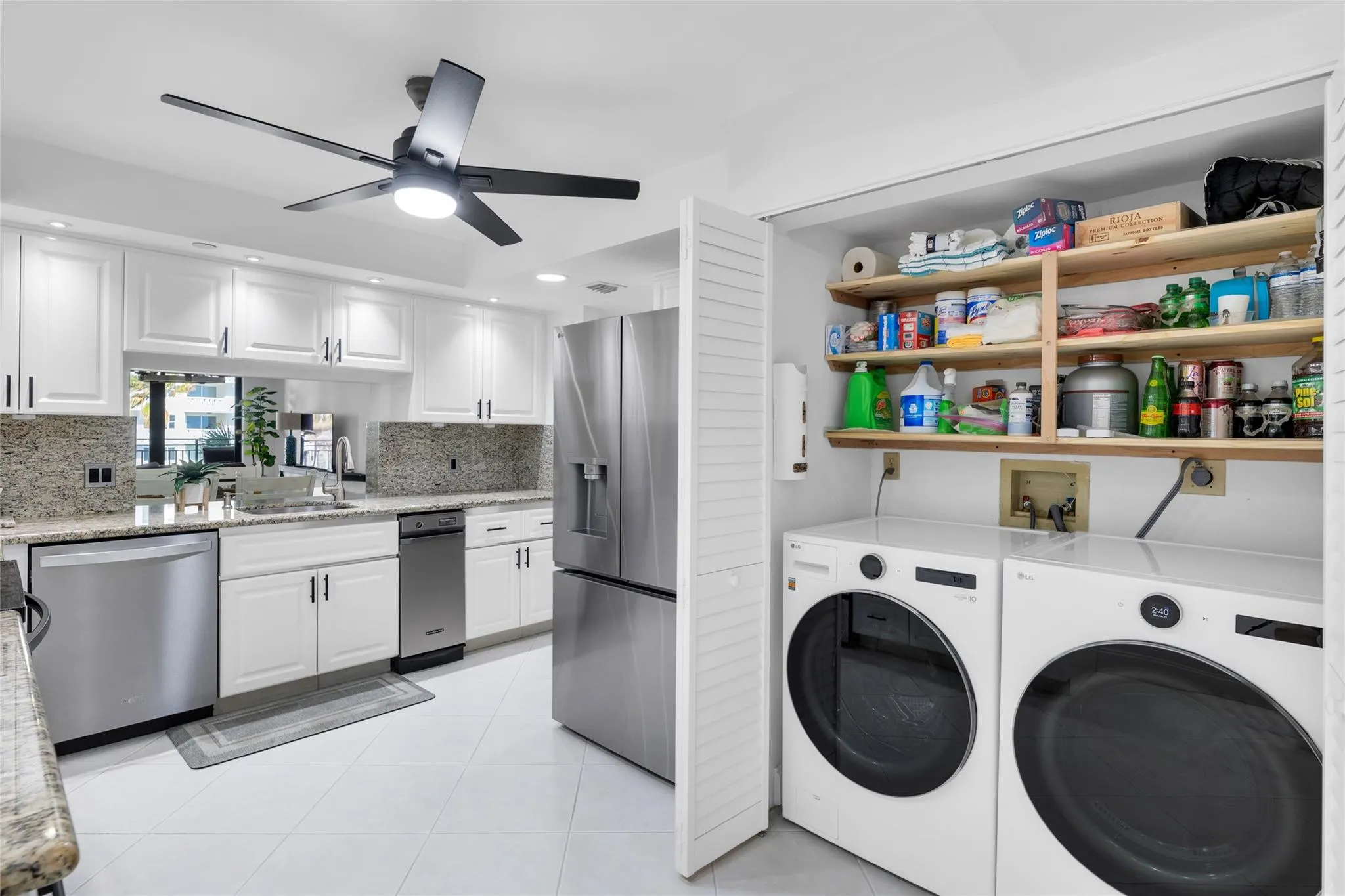 1167 Hillsboro Mile, #306