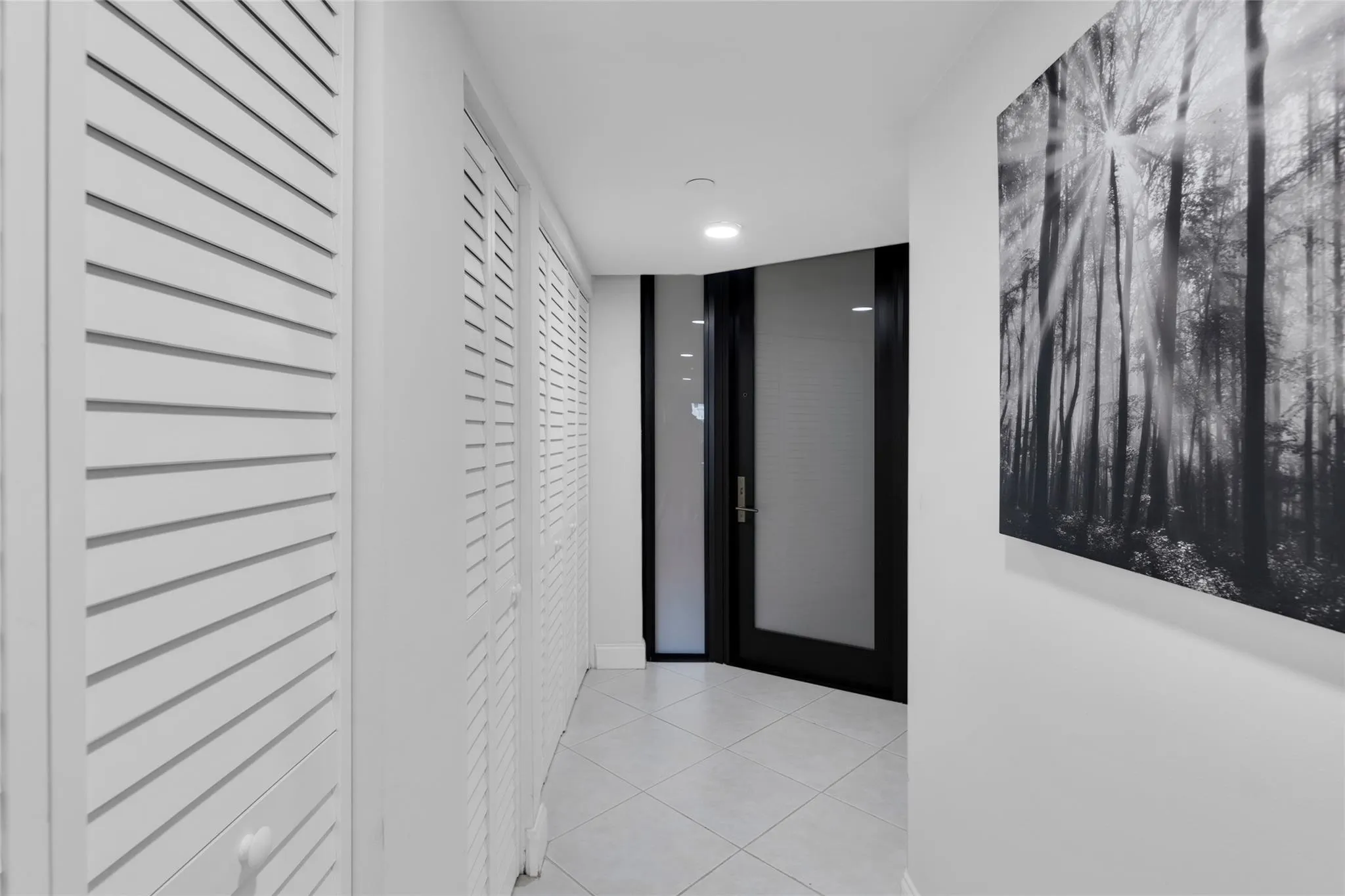 1167 Hillsboro Mile, #306