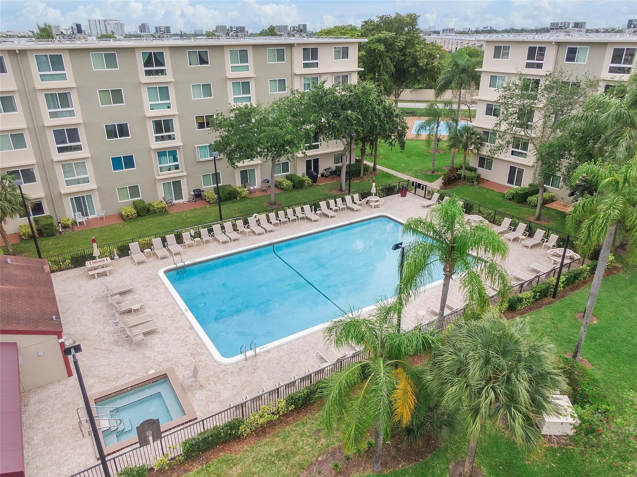 2108 S Cypress Bend Dr, #309