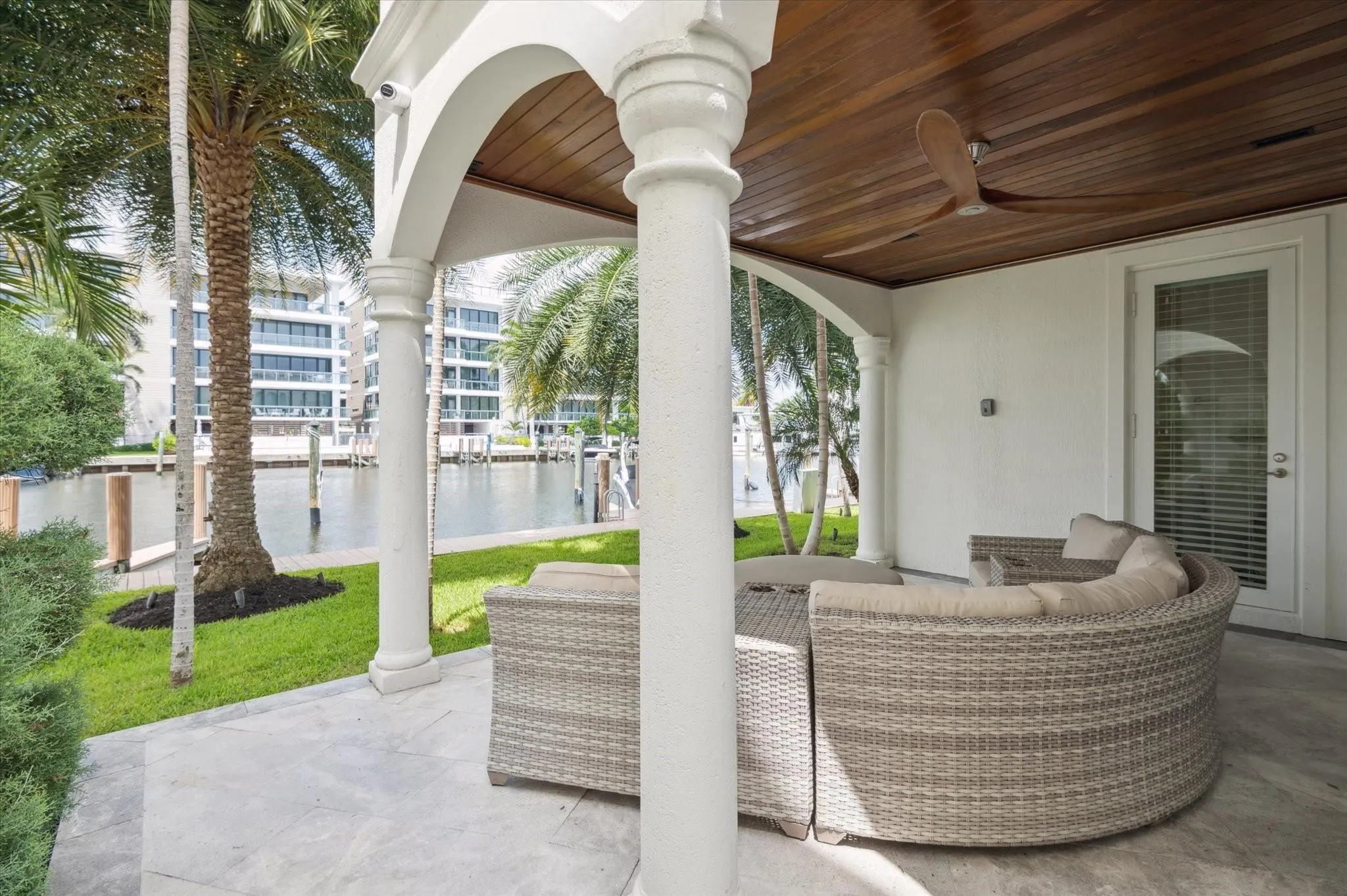 63 Isle Of Venice Dr, #63