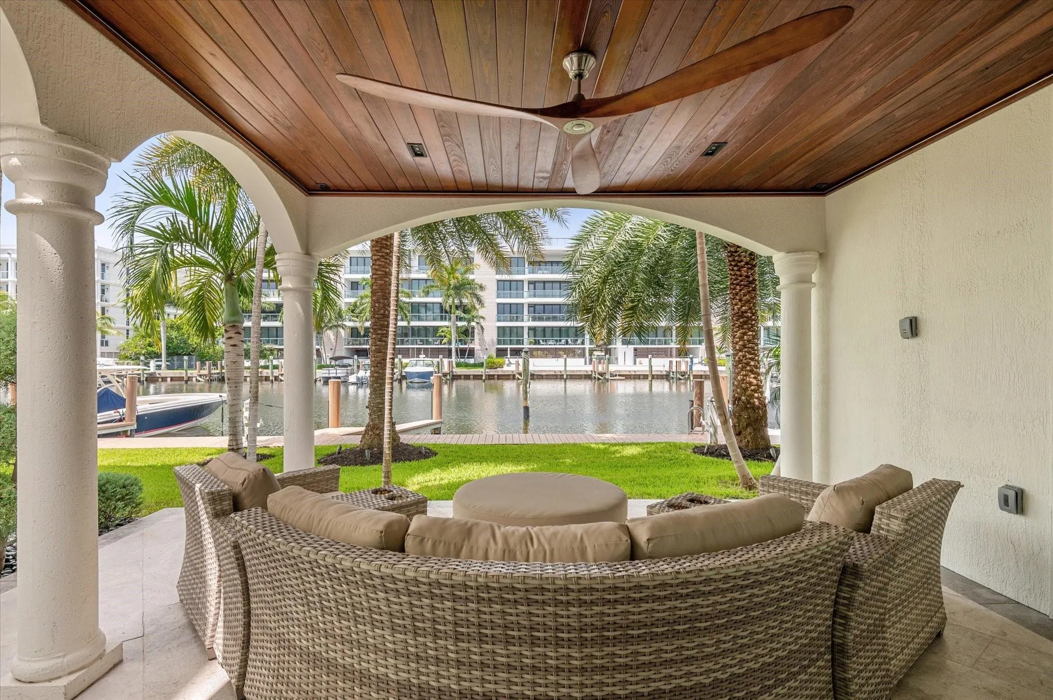 63 Isle Of Venice Dr, #63