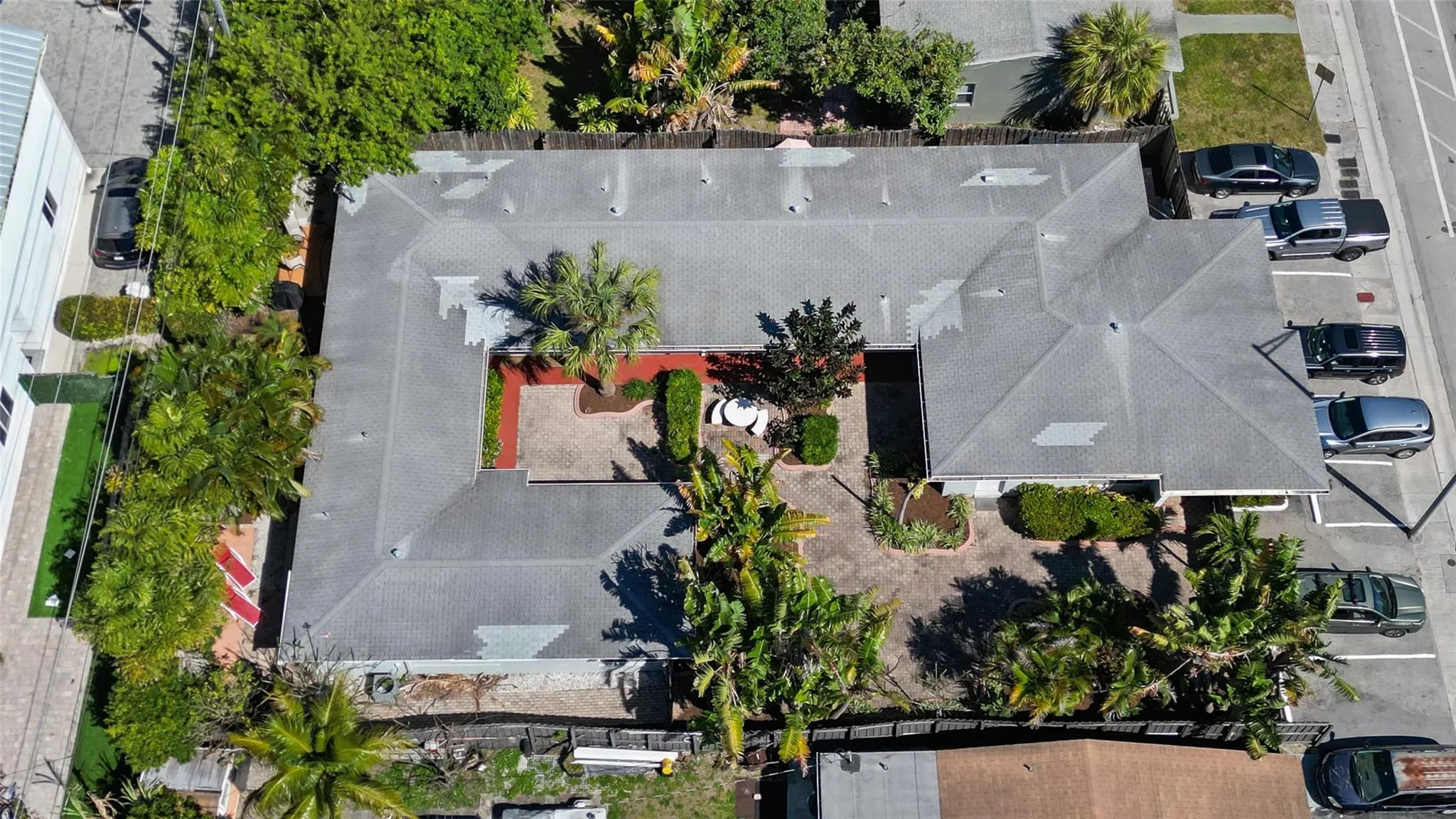 1115 NE 15th Ave