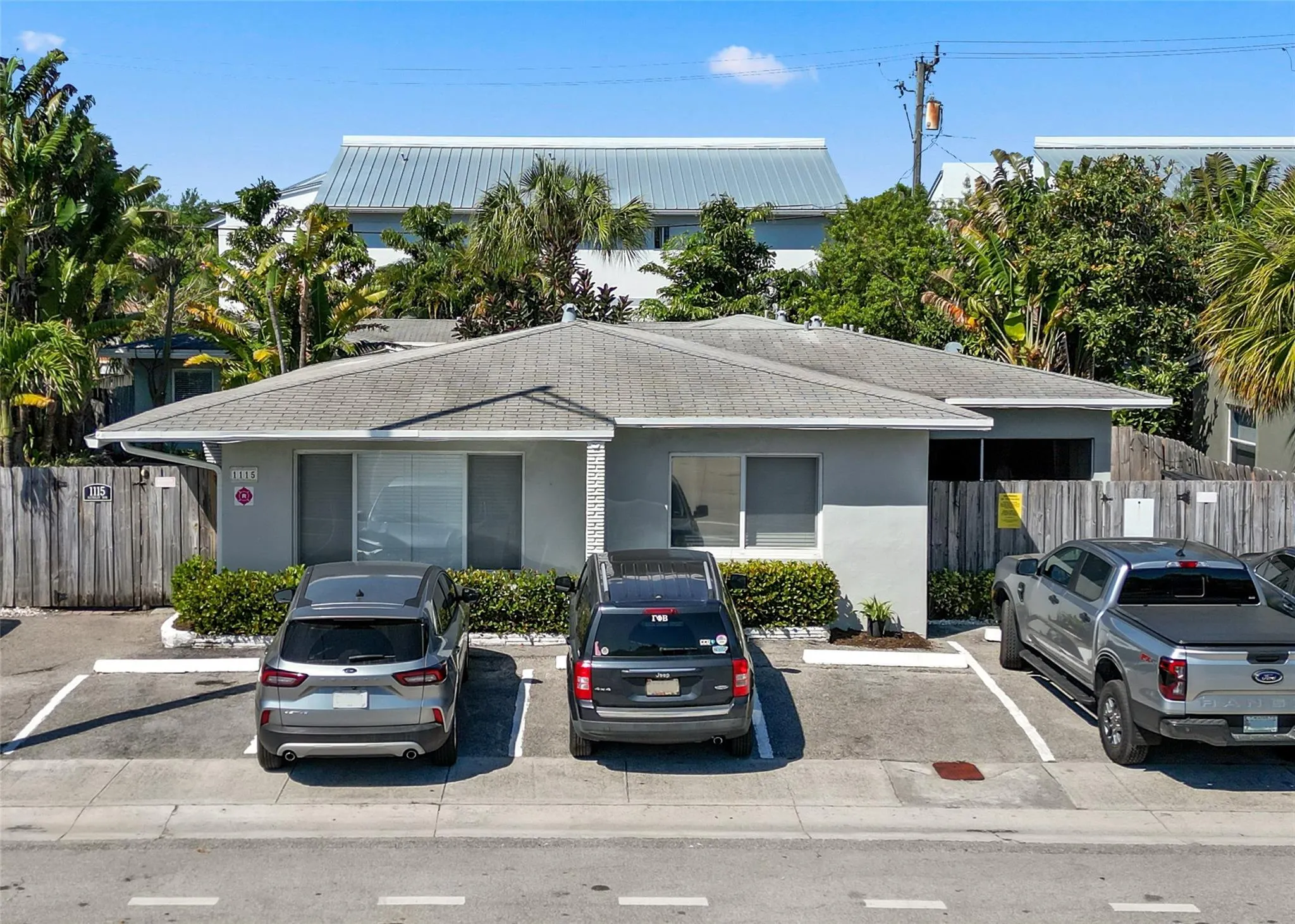 1115 NE 15th Ave