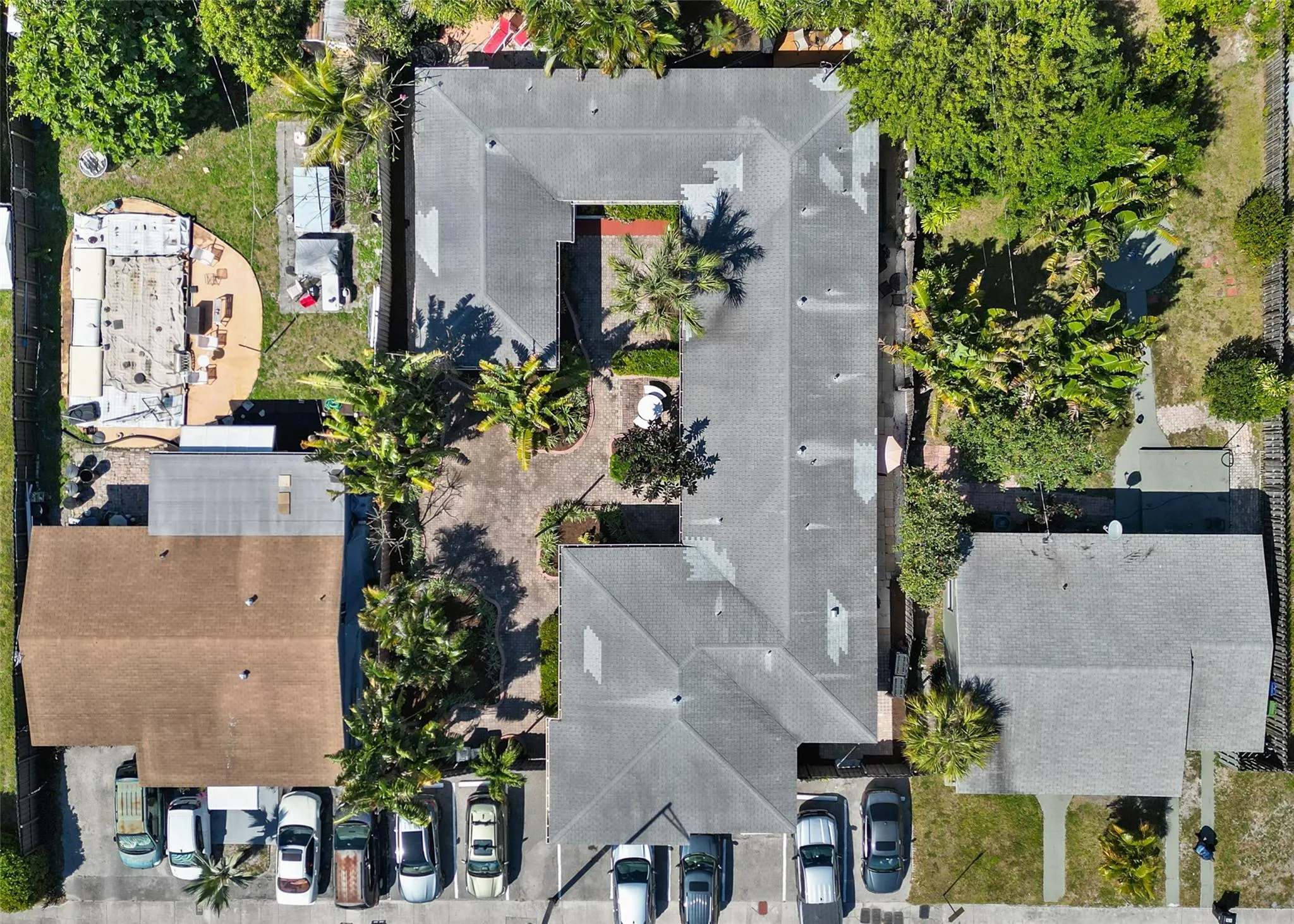 1115 NE 15th Ave