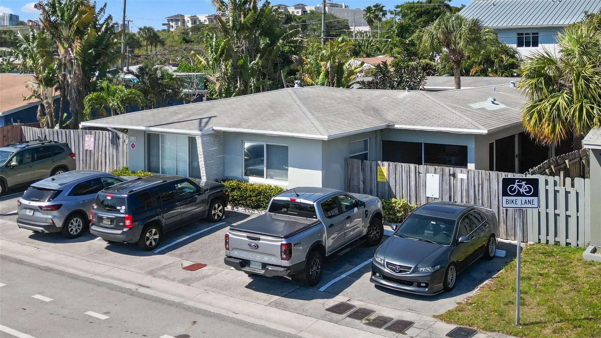 1115 NE 15th Ave