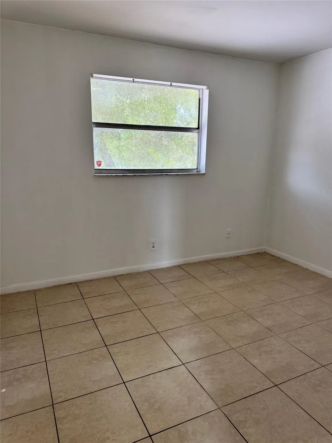 101 NE 41st St, #E85