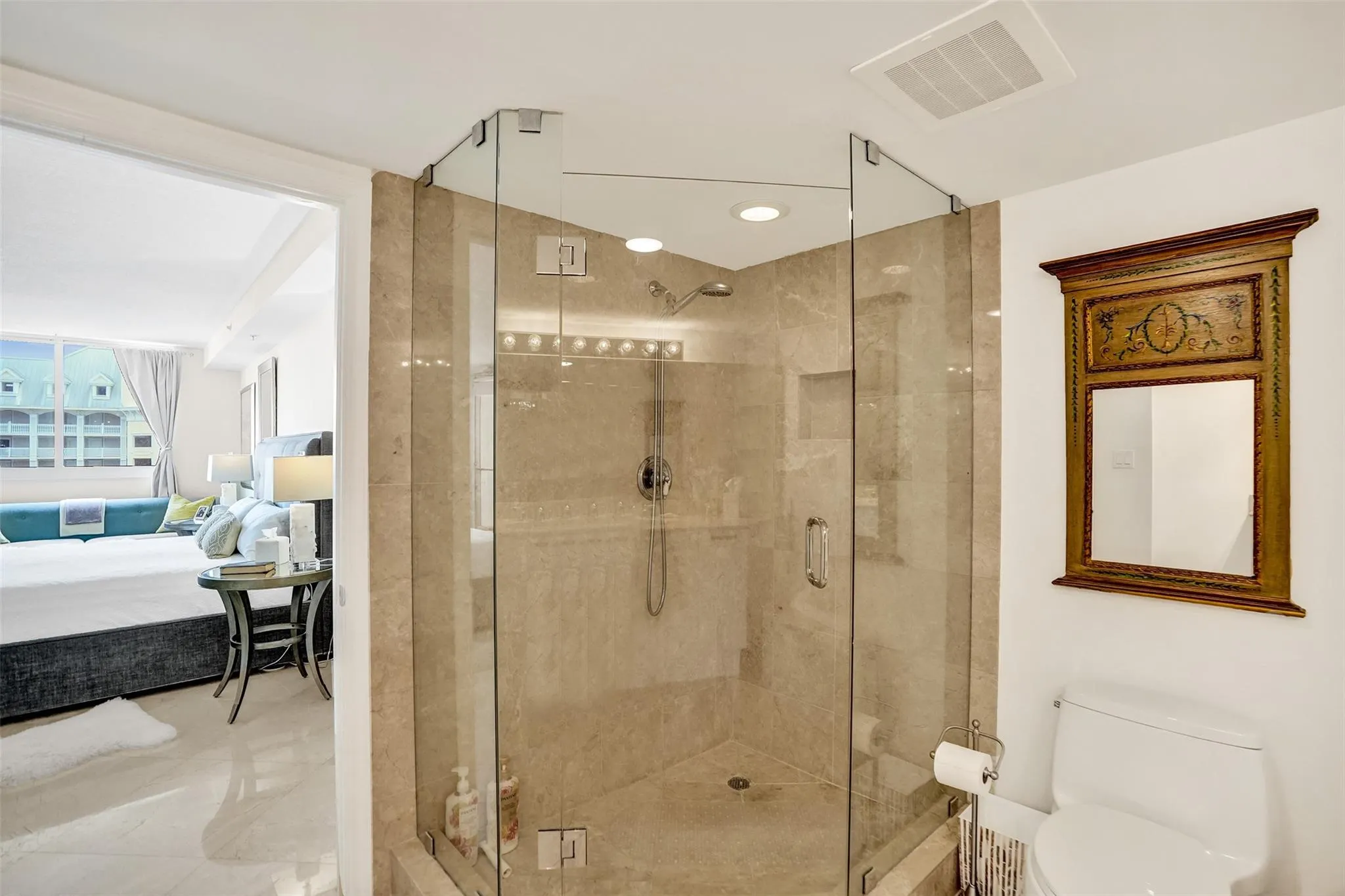 2001 N Ocean Blvd, #1005