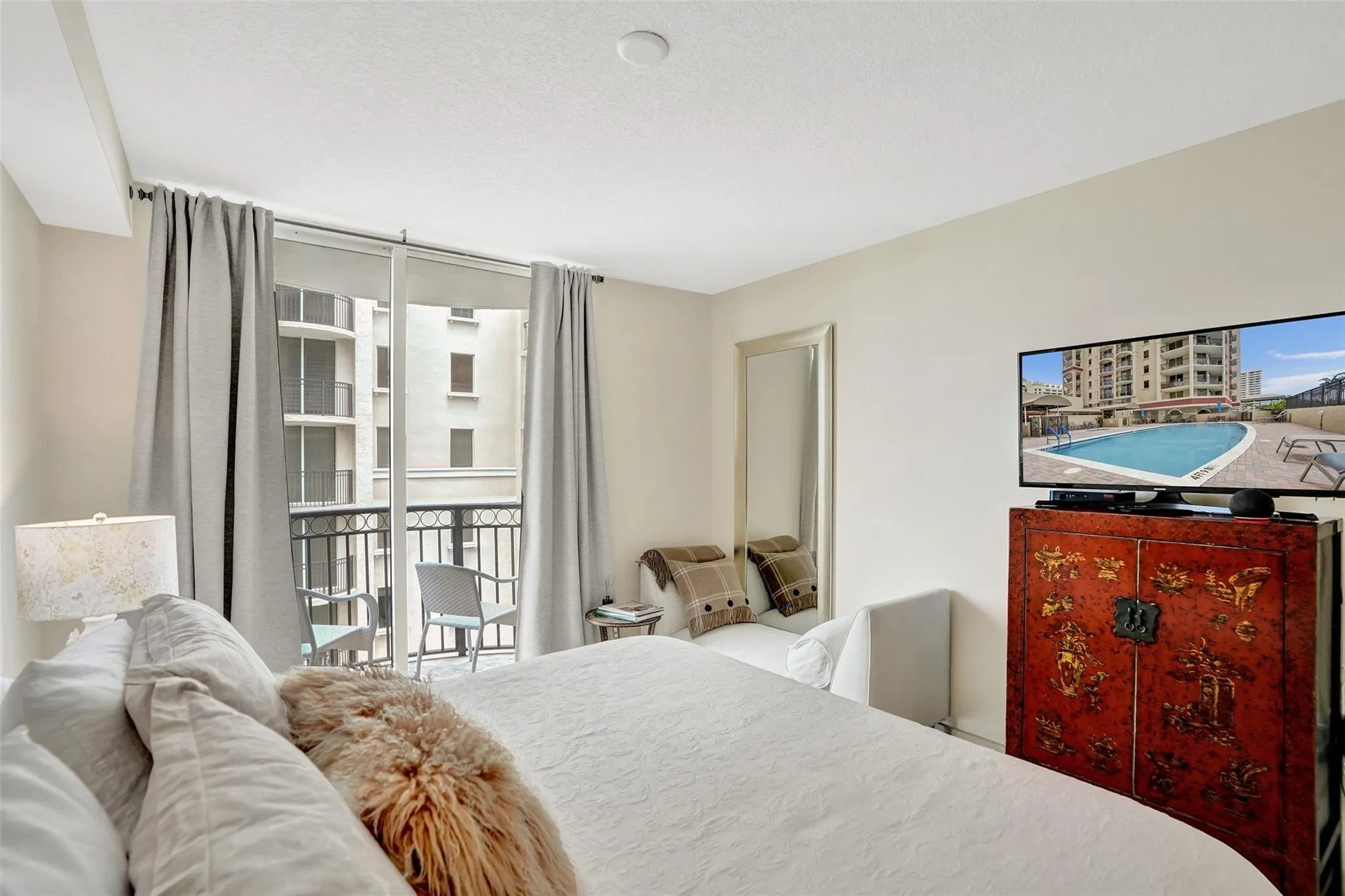 2001 N Ocean Blvd, #1005