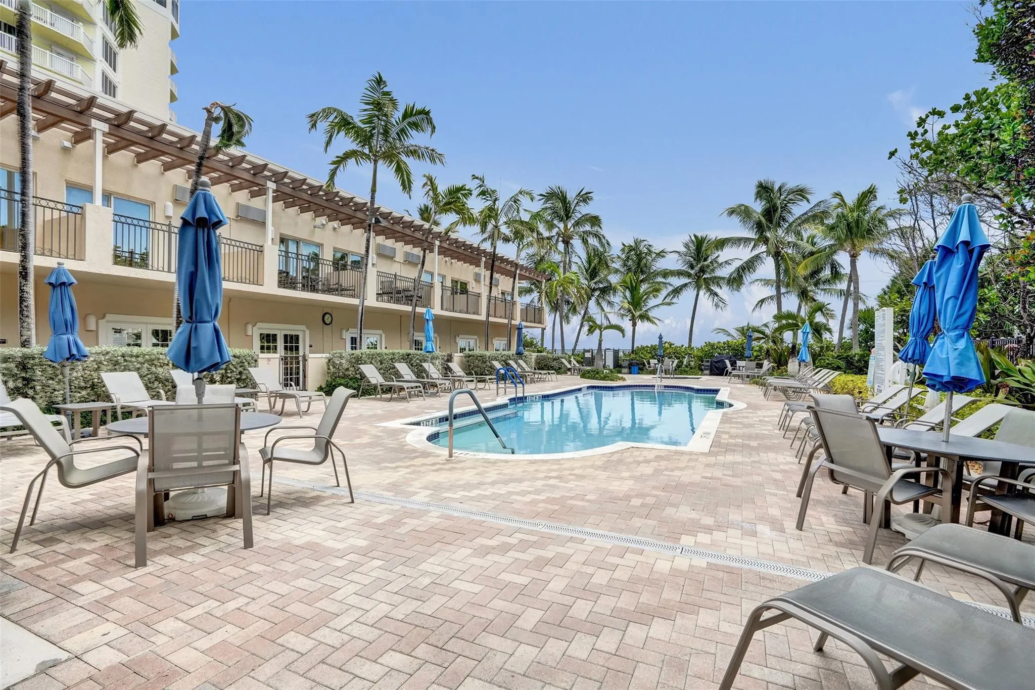 2001 N Ocean Blvd, #1005