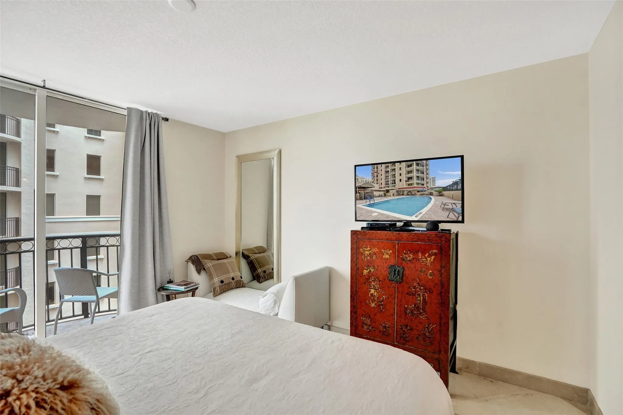 2001 N Ocean Blvd, #1005