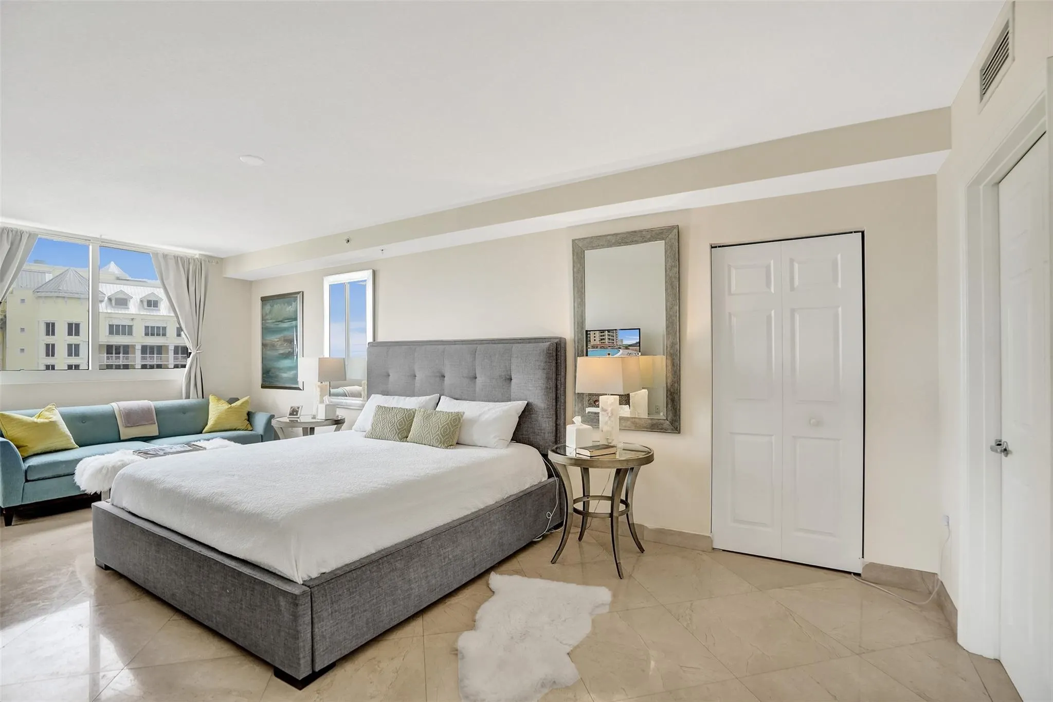 2001 N Ocean Blvd, #1005