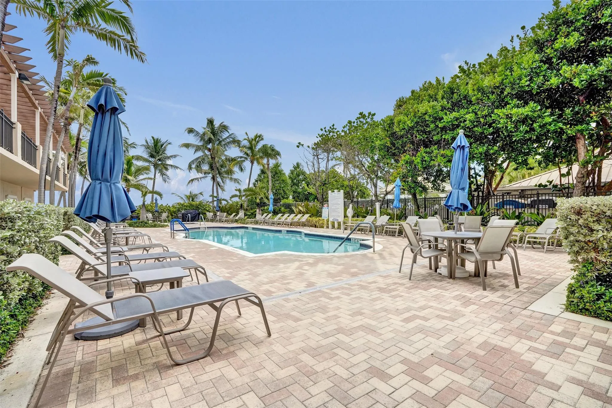 2001 N Ocean Blvd, #1005