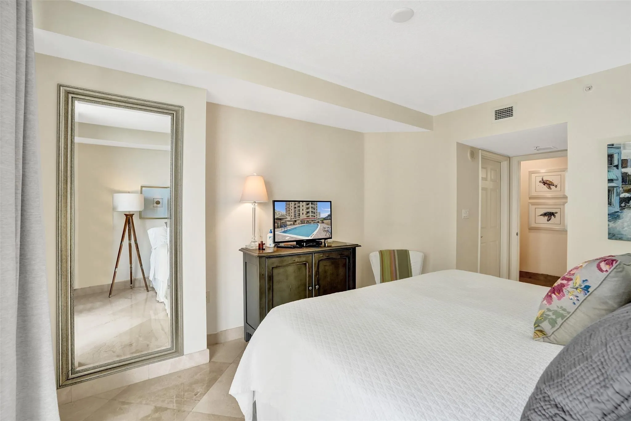 2001 N Ocean Blvd, #1005
