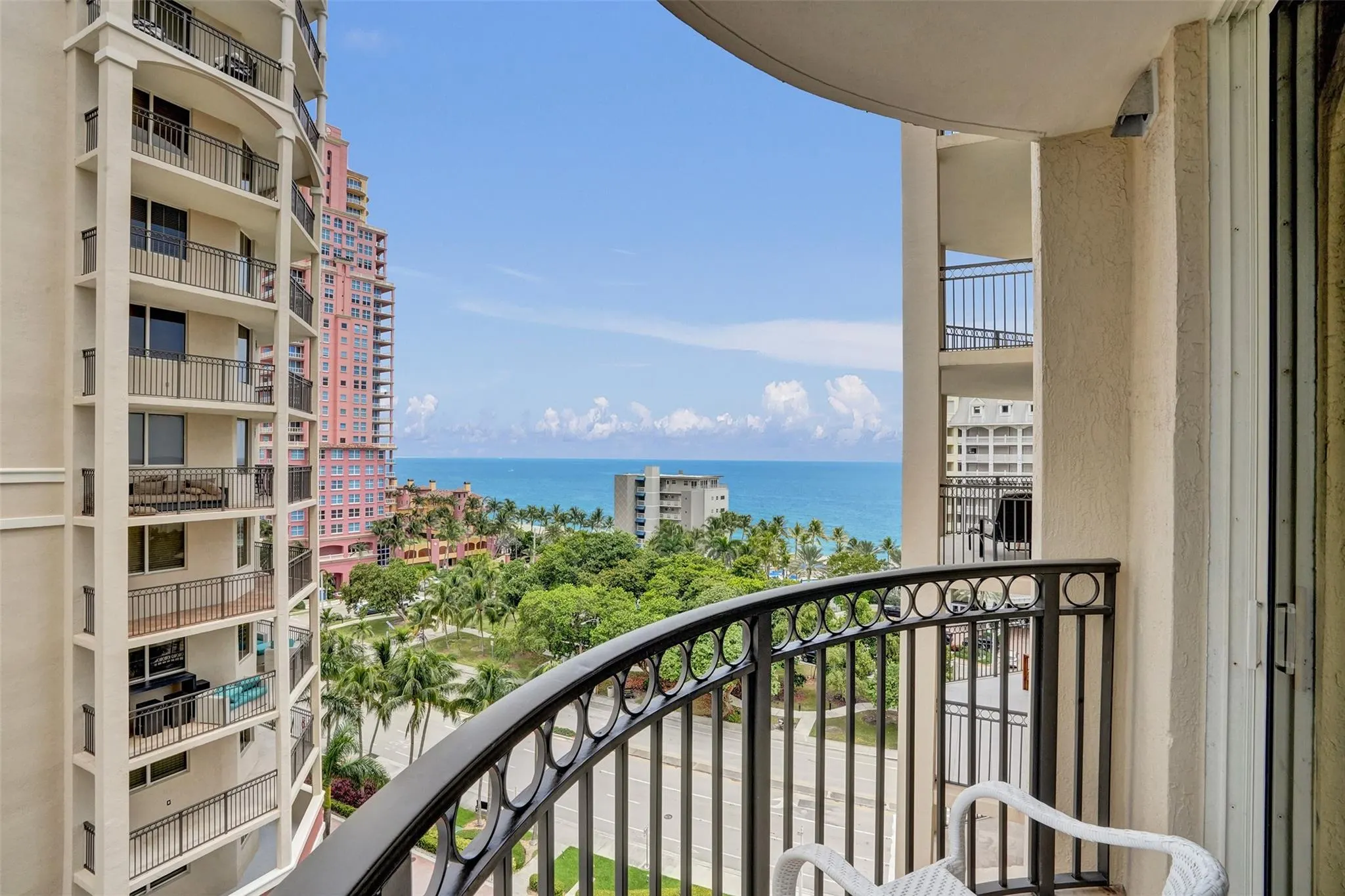 2001 N Ocean Blvd, #1005