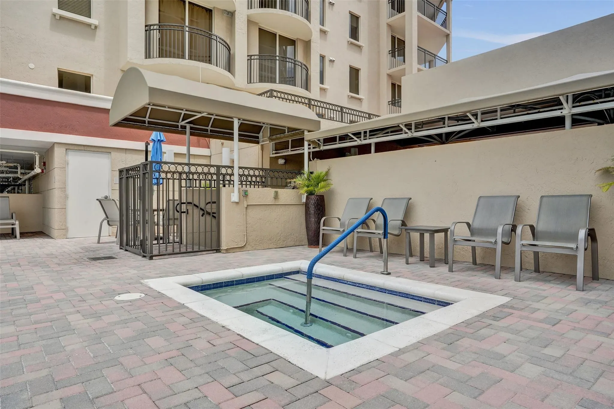 2001 N Ocean Blvd, #1005