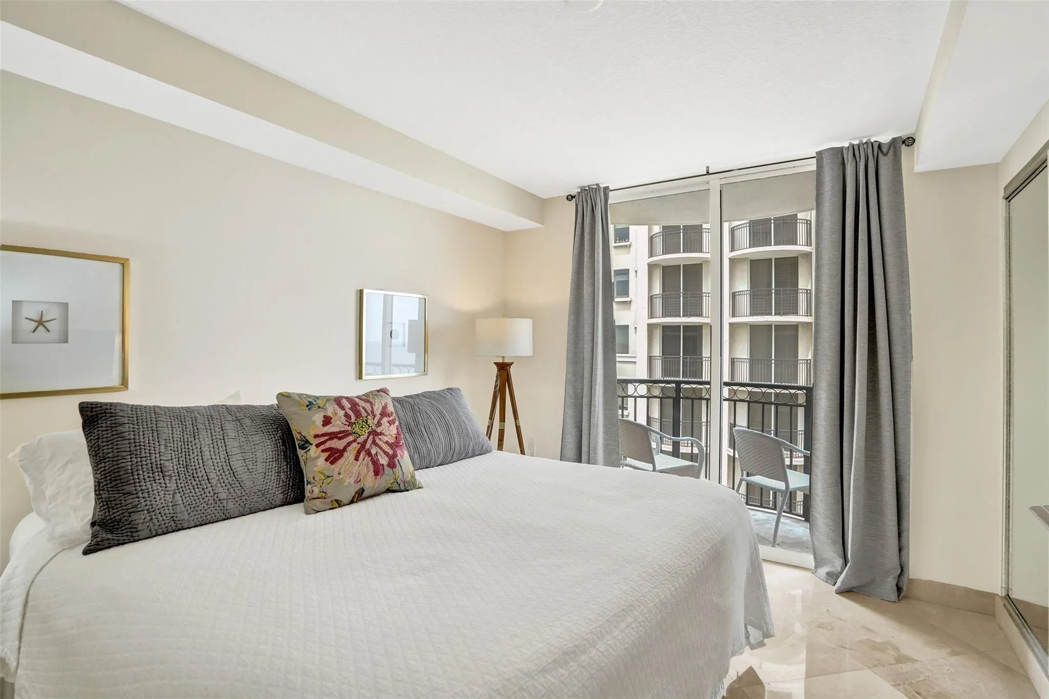 2001 N Ocean Blvd, #1005