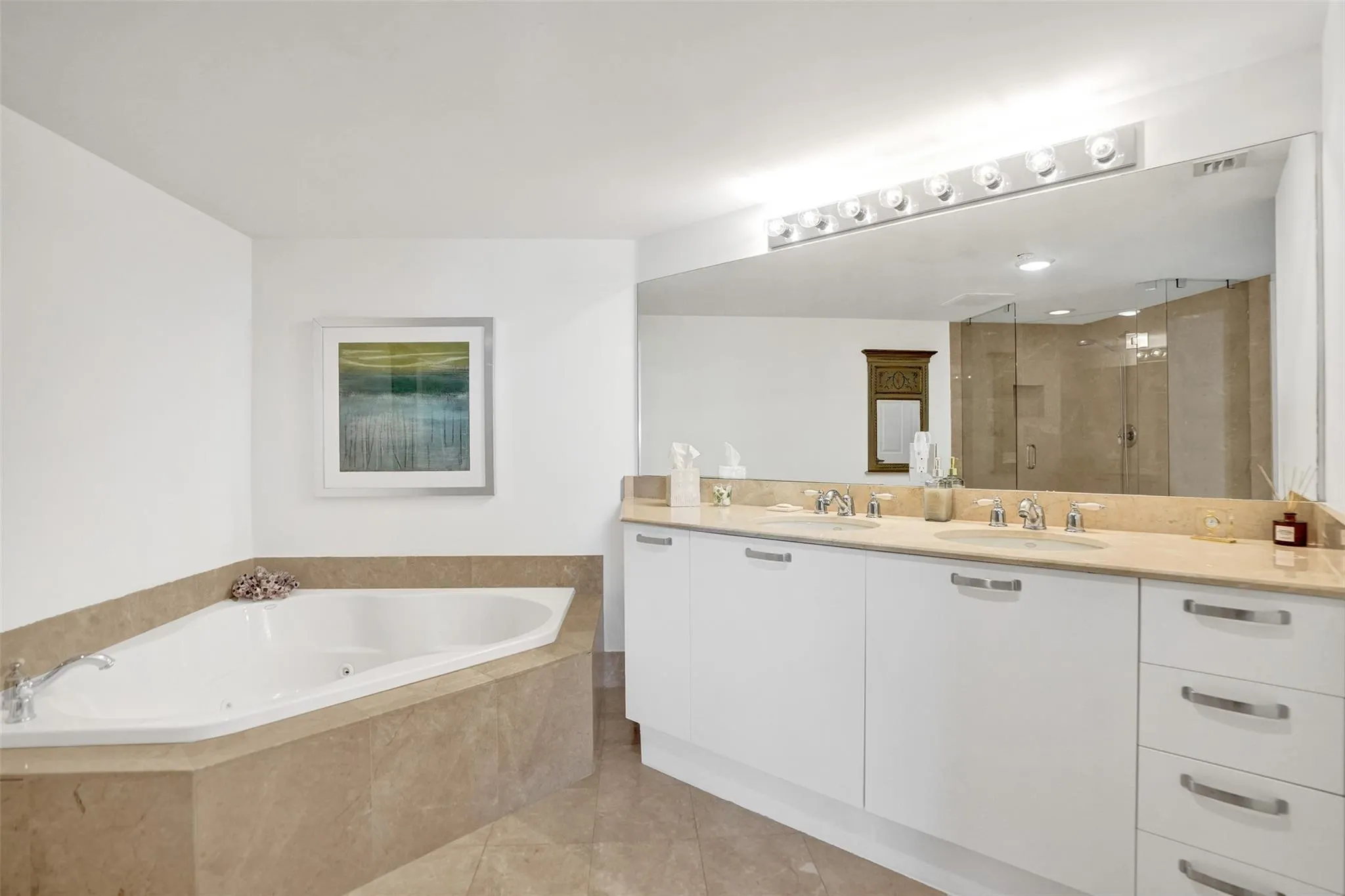 2001 N Ocean Blvd, #1005