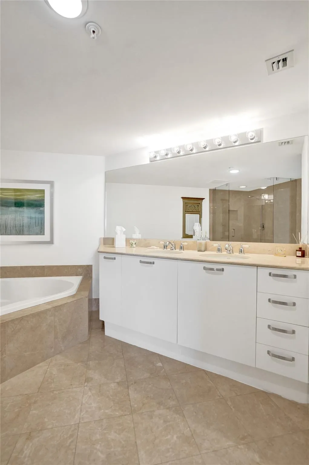 2001 N Ocean Blvd, #1005