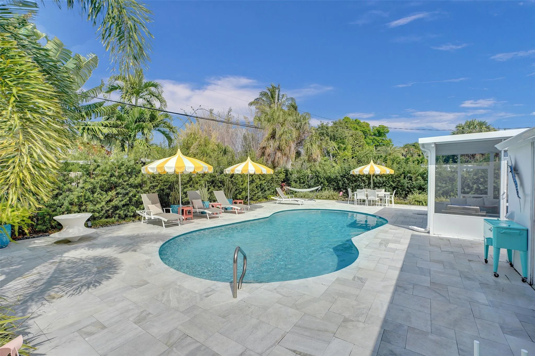 25 NE 26th Ct