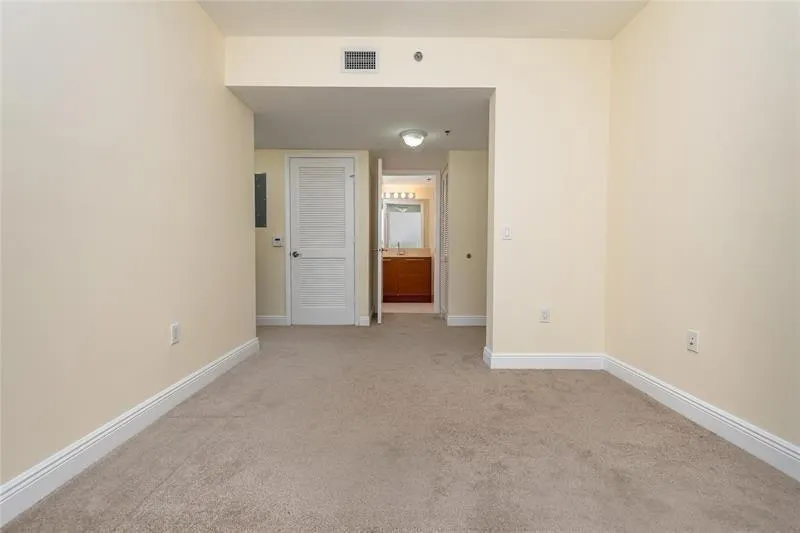 2641 N Flamingo Rd, #1902