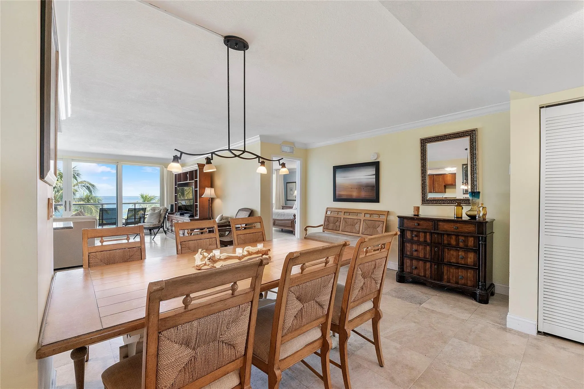 2080 E Hillsboro Blvd, #407