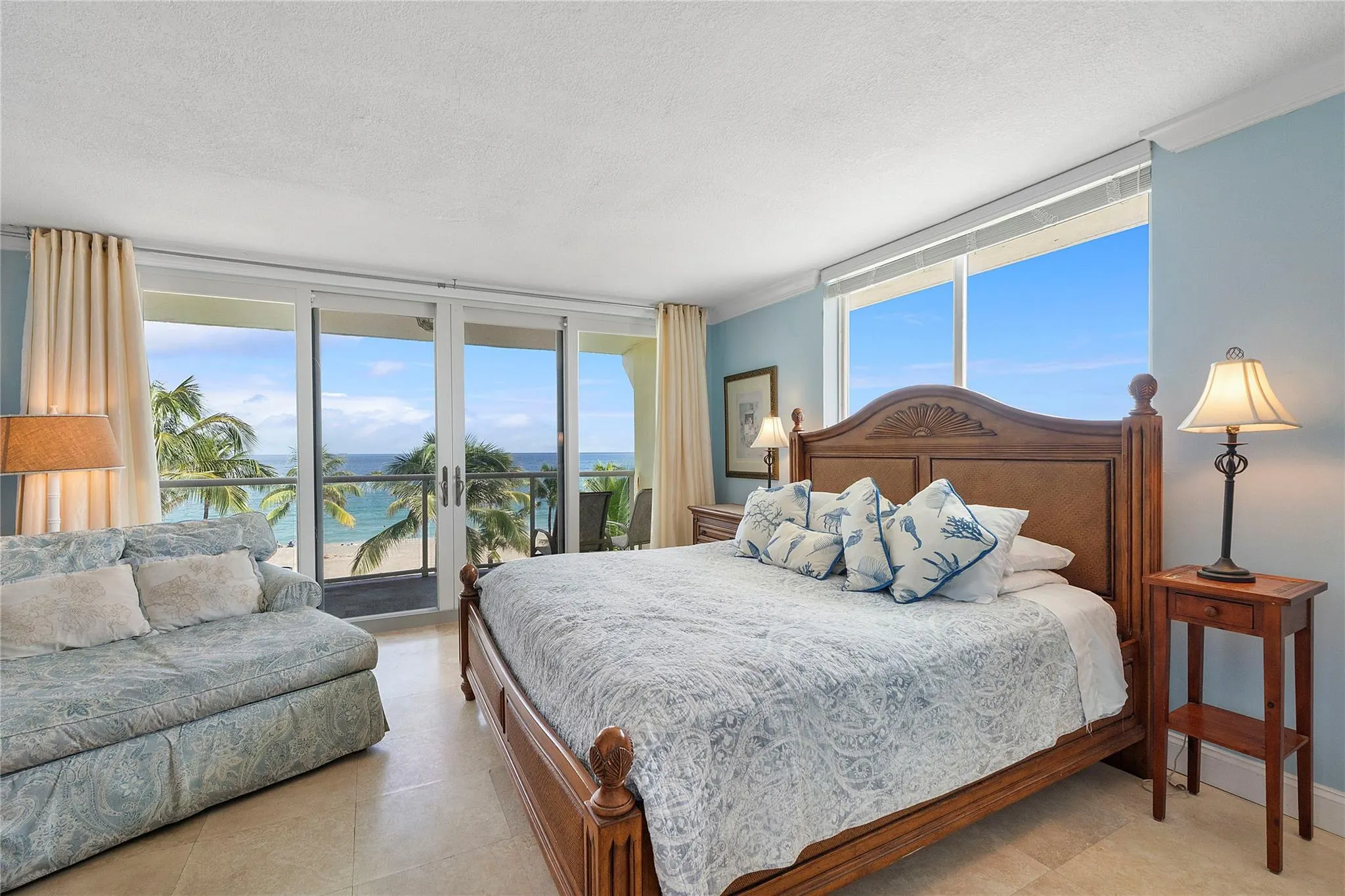 2080 E Hillsboro Blvd, #407