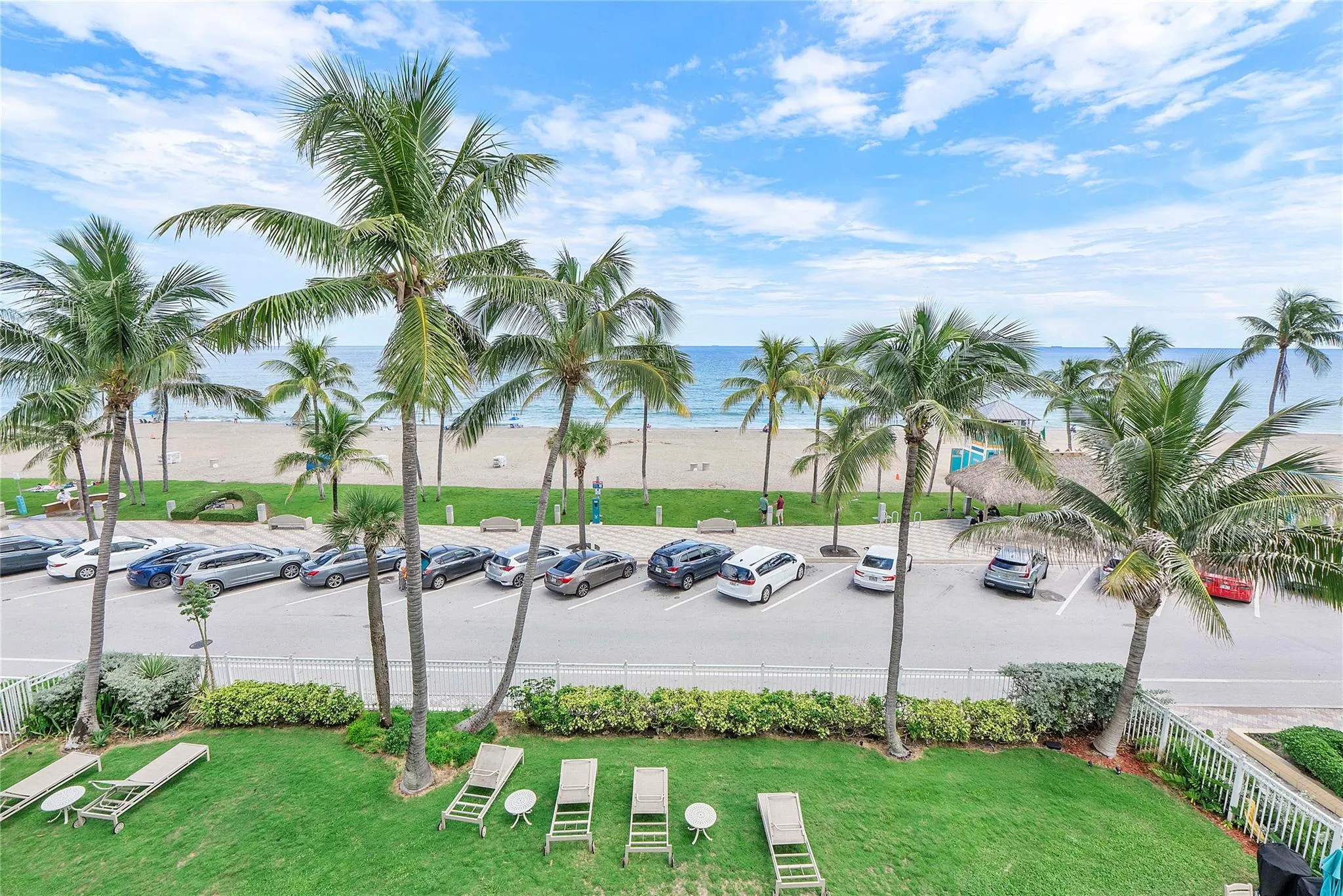 2080 E Hillsboro Blvd, #407