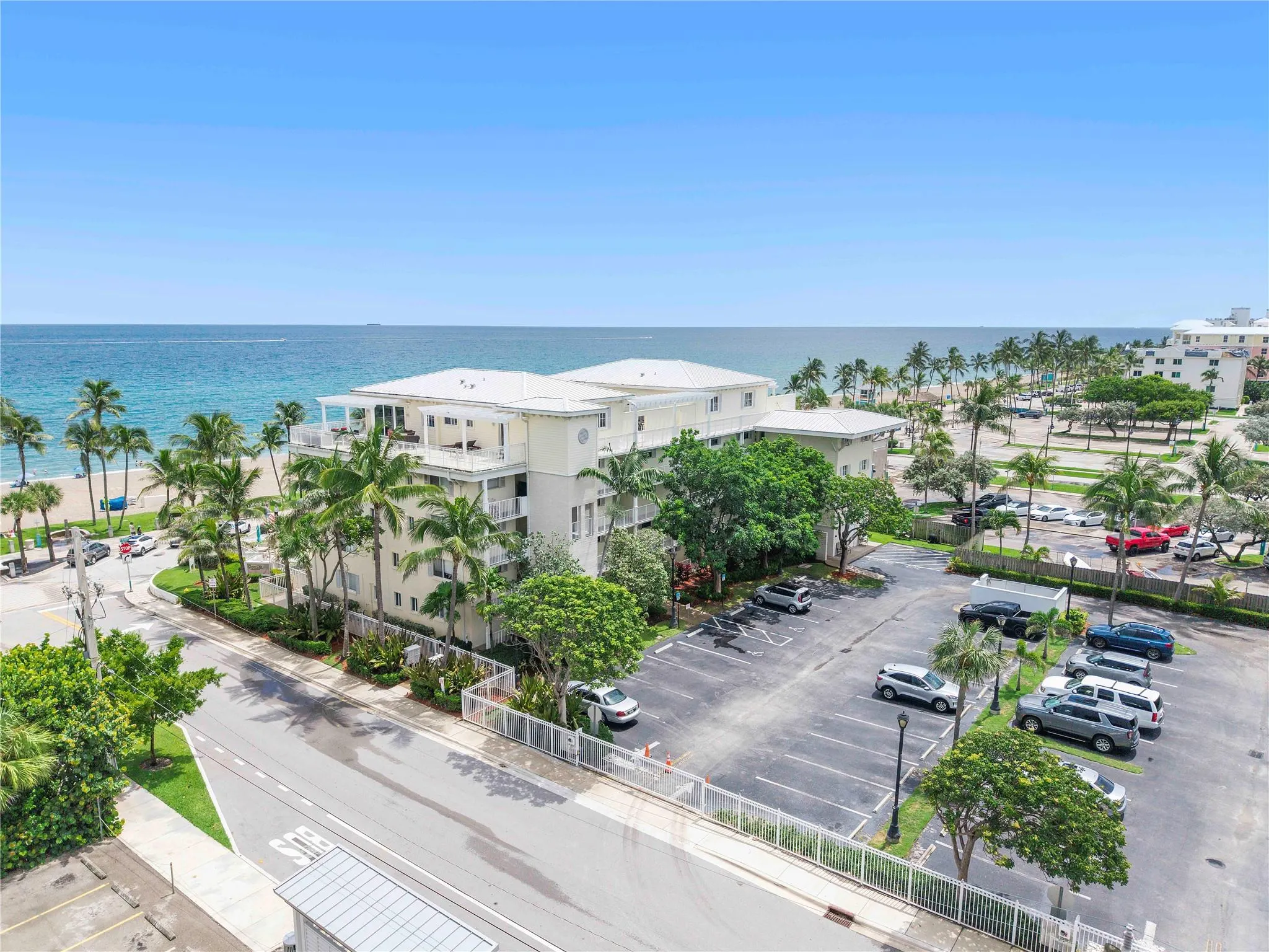 2080 E Hillsboro Blvd, #407