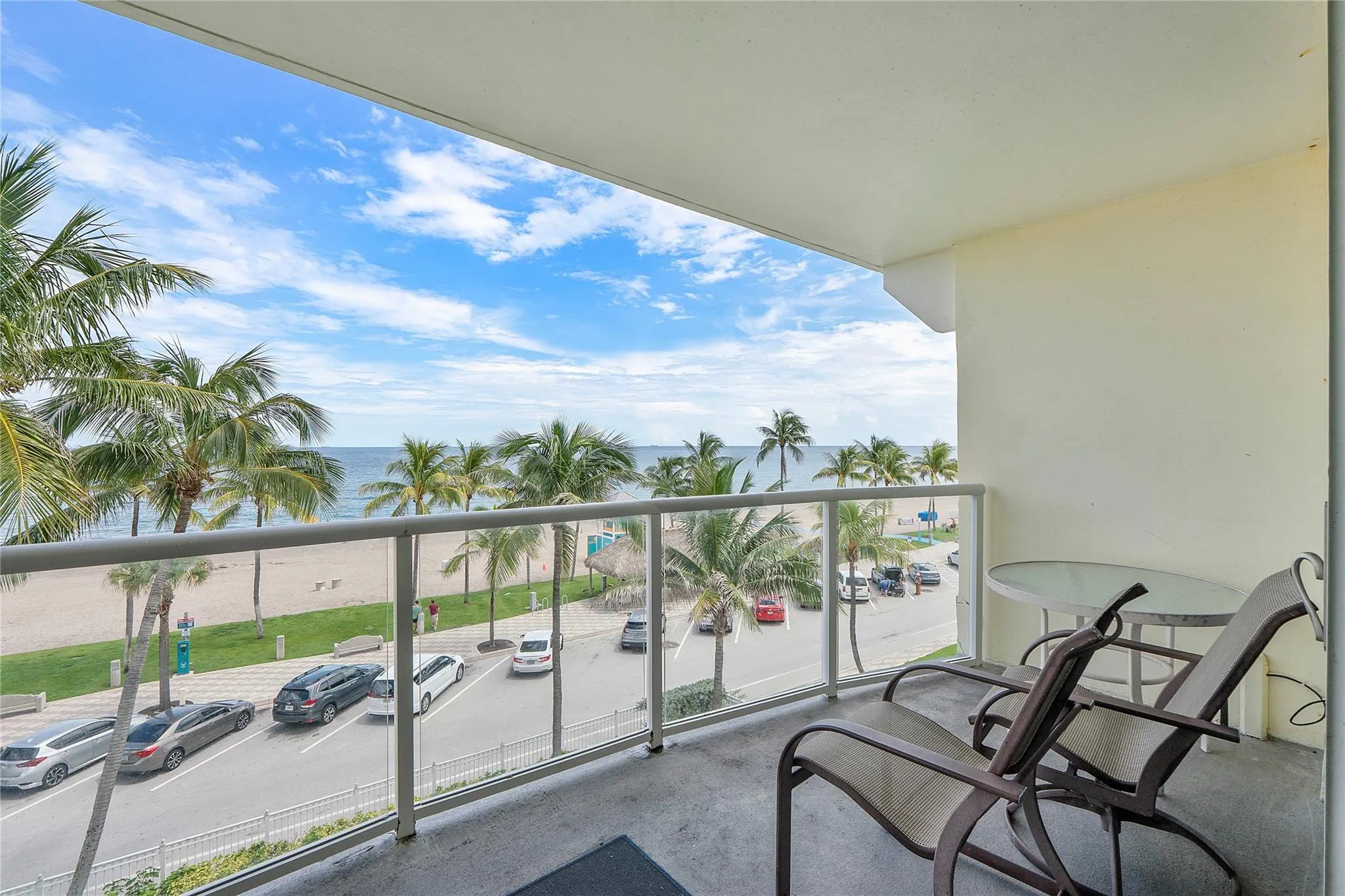 2080 E Hillsboro Blvd, #407
