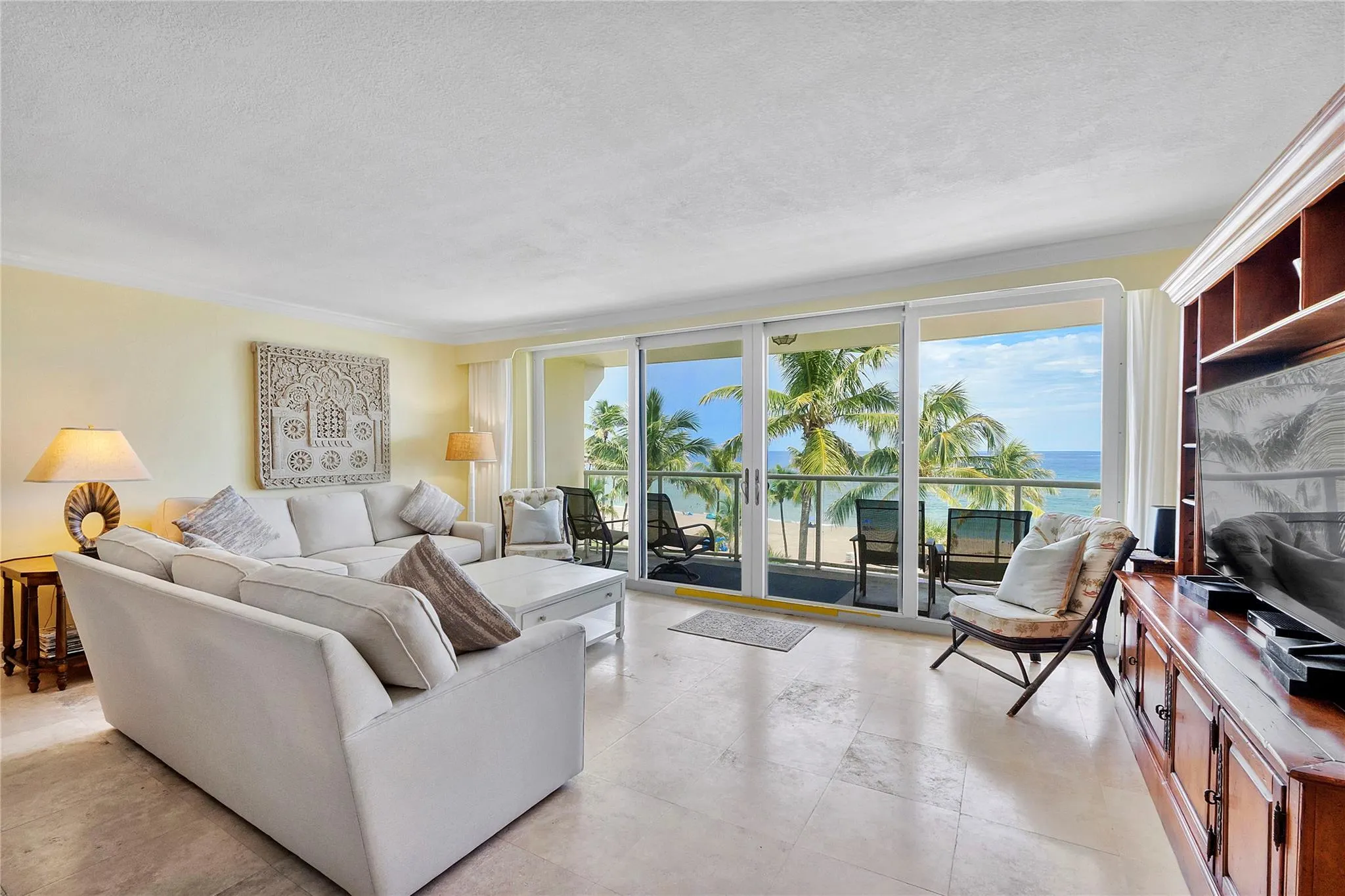2080 E Hillsboro Blvd, #407