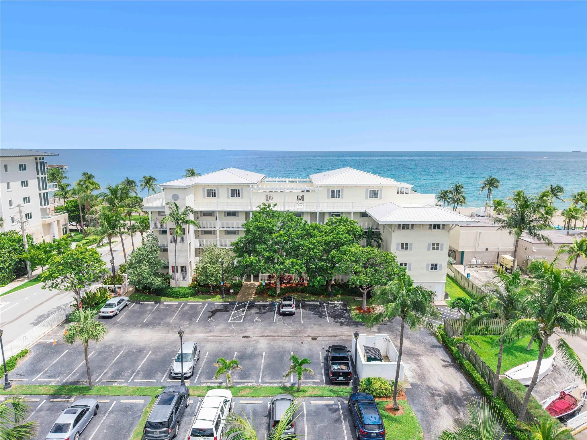 2080 E Hillsboro Blvd, #407