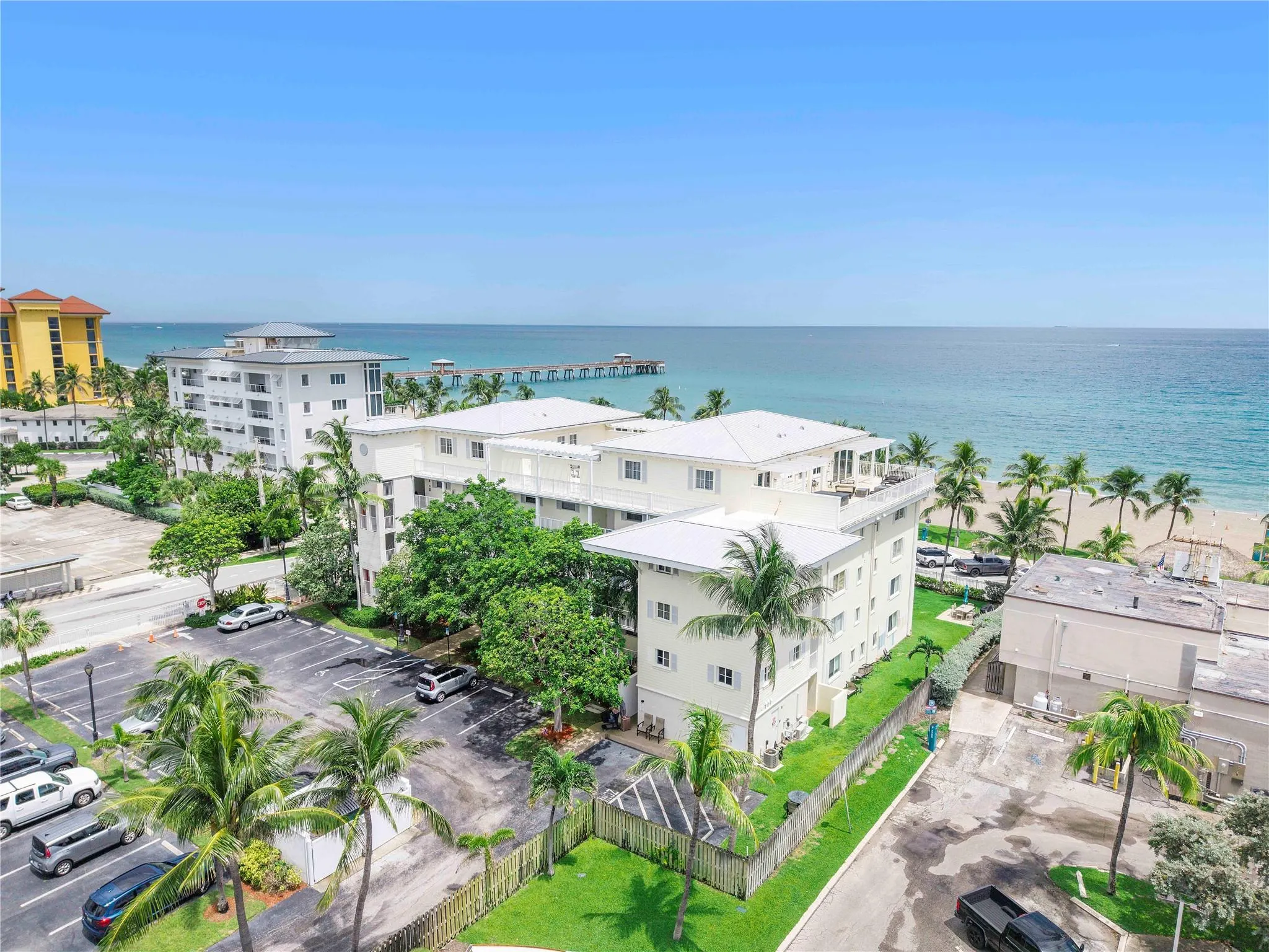 2080 E Hillsboro Blvd, #407