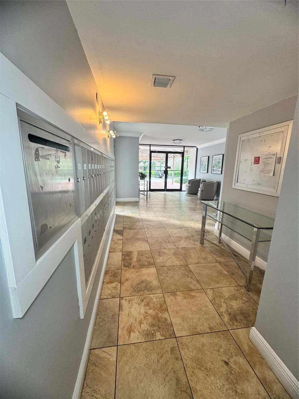 2850 N Palm Aire Drive, #207