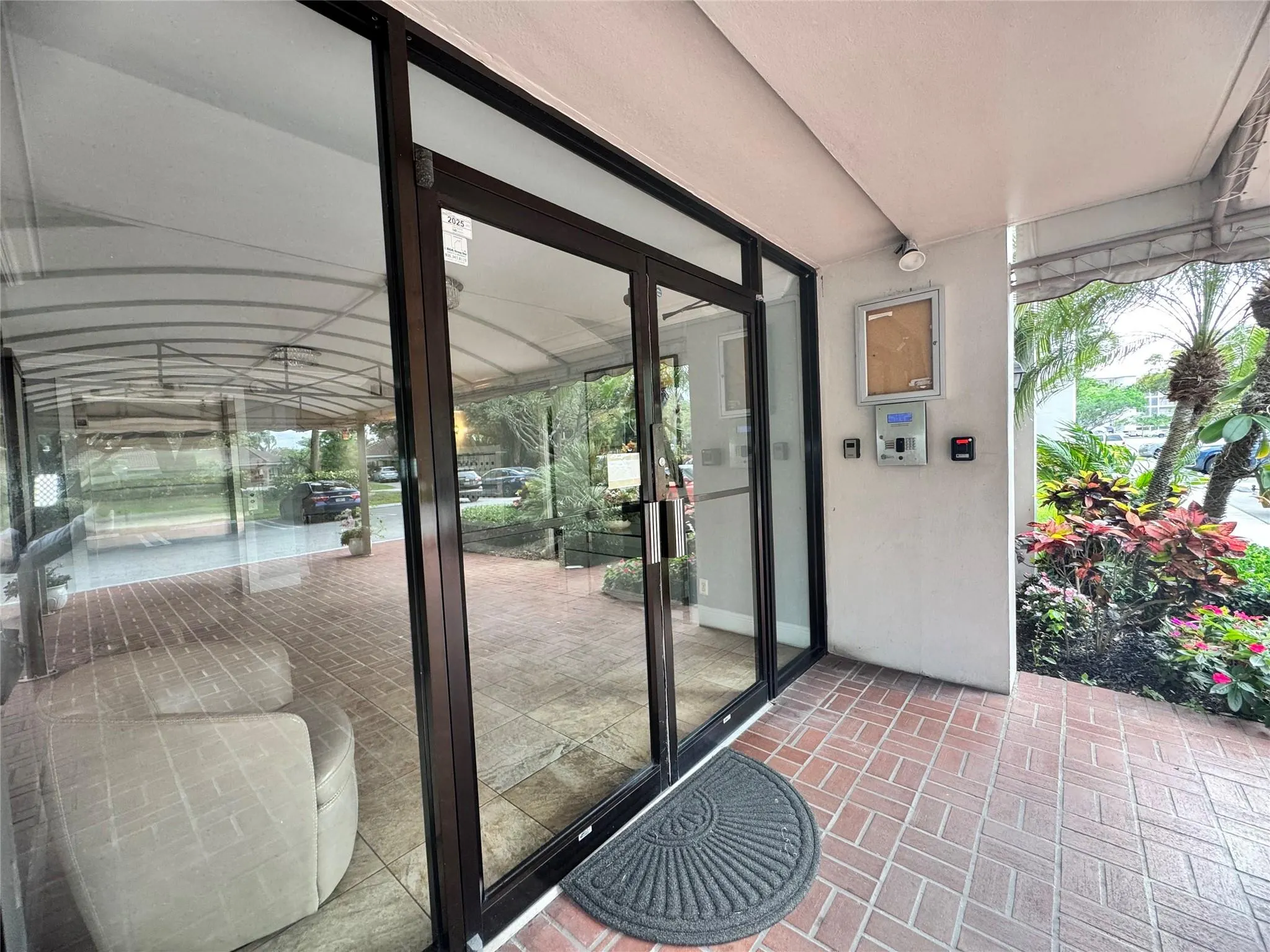 2850 N Palm Aire Drive, #207